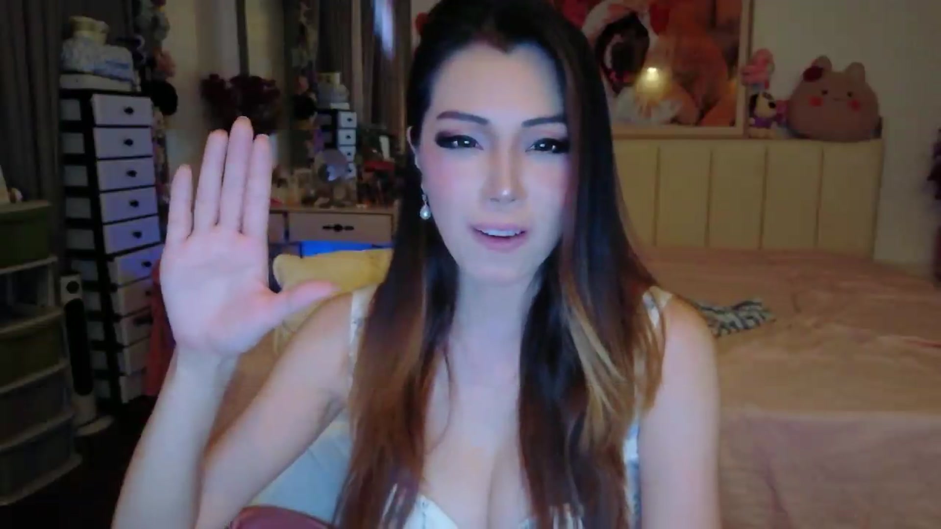 Gallery image thumbnail from Bunni_'s myfreecams stream on, 07/19/2026, 06:08 image 11 of 20