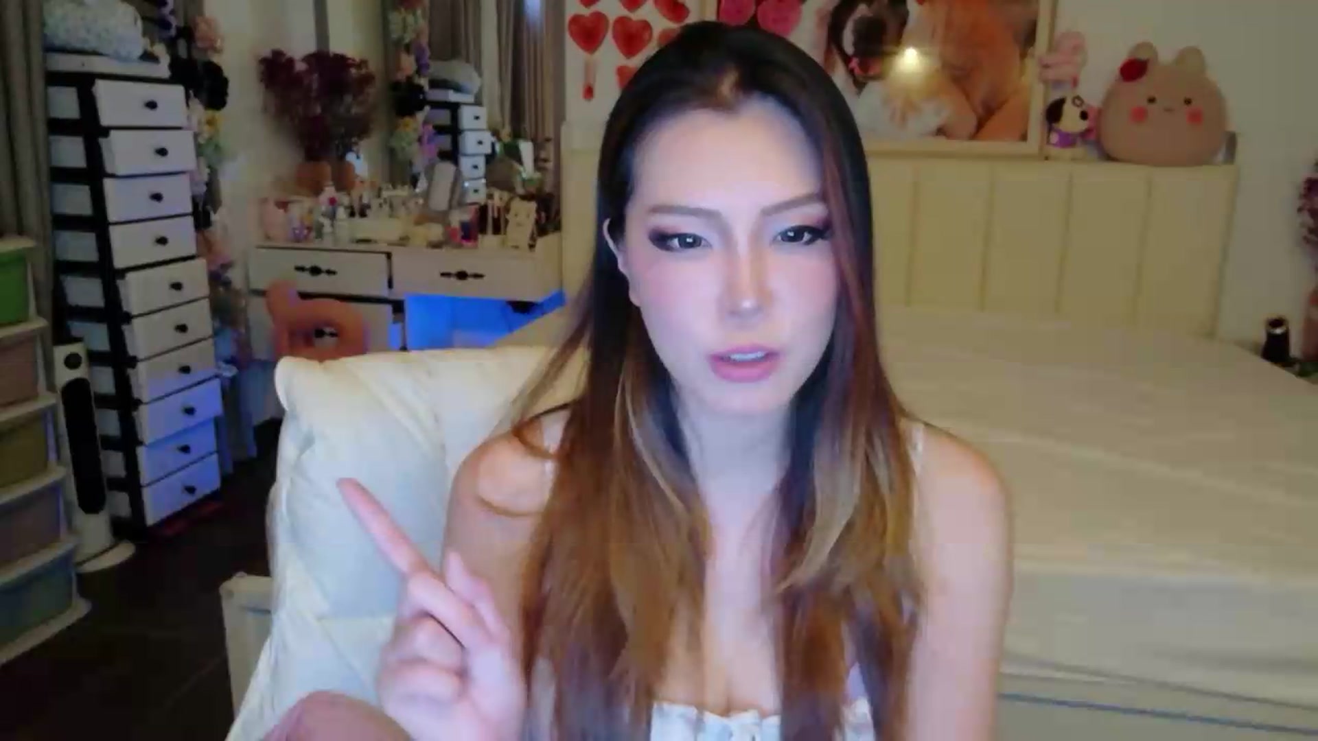 Gallery image thumbnail from Bunni_'s myfreecams stream on, 07/29/2026, 05:49 image 18 of 20
