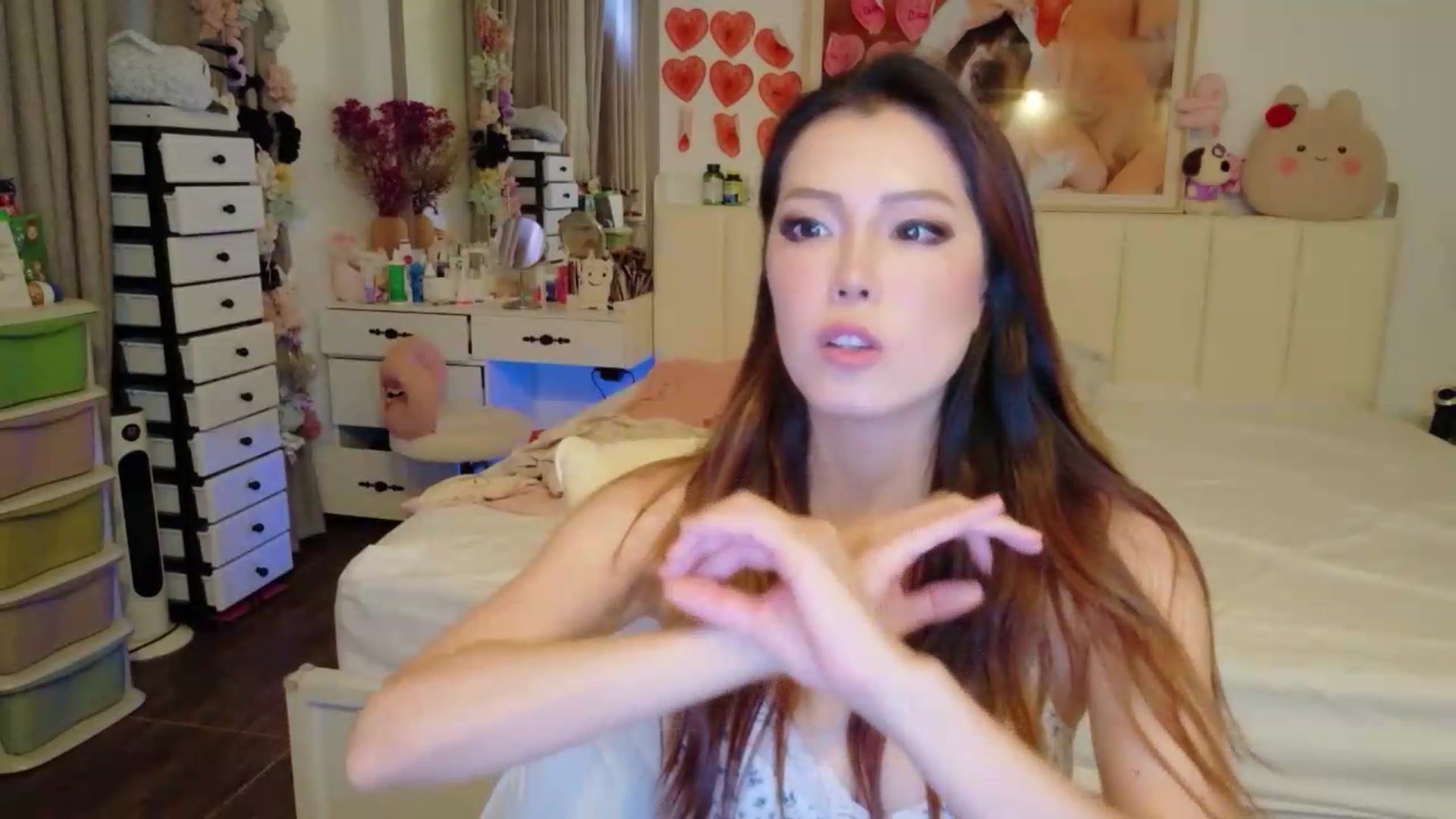 Gallery image thumbnail from Bunni_'s myfreecams stream on, 07/30/2026, 05:51 image 19 of 20