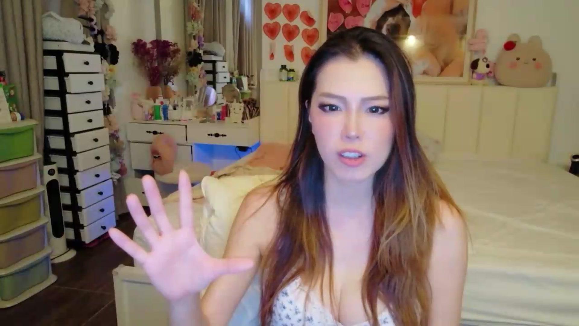 Gallery image thumbnail from Bunni_'s myfreecams stream on, 07/30/2026, 05:51 image 18 of 20