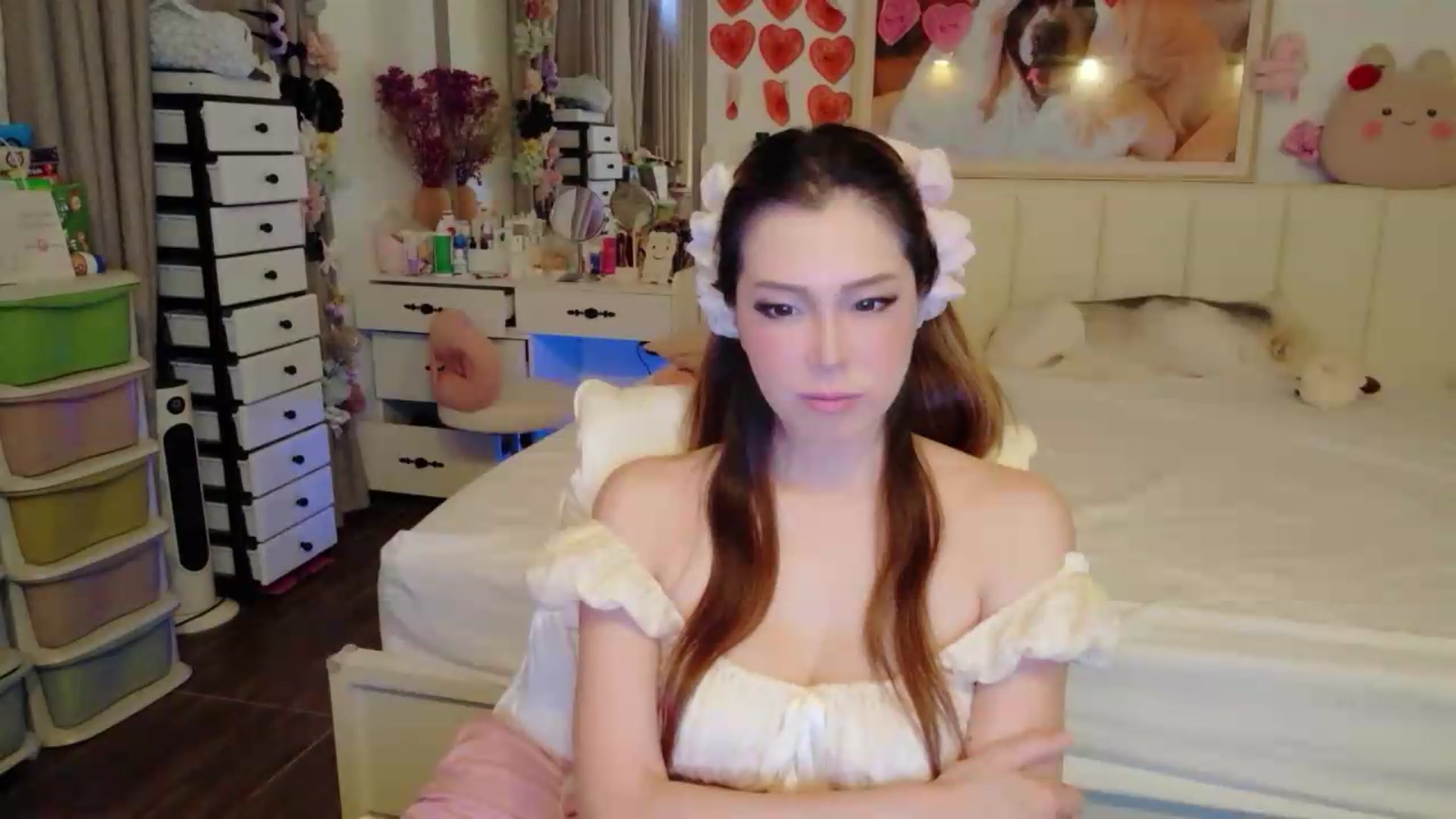 Gallery image thumbnail from Bunni_'s myfreecams stream on, 07/31/2026, 05:45 image 16 of 20