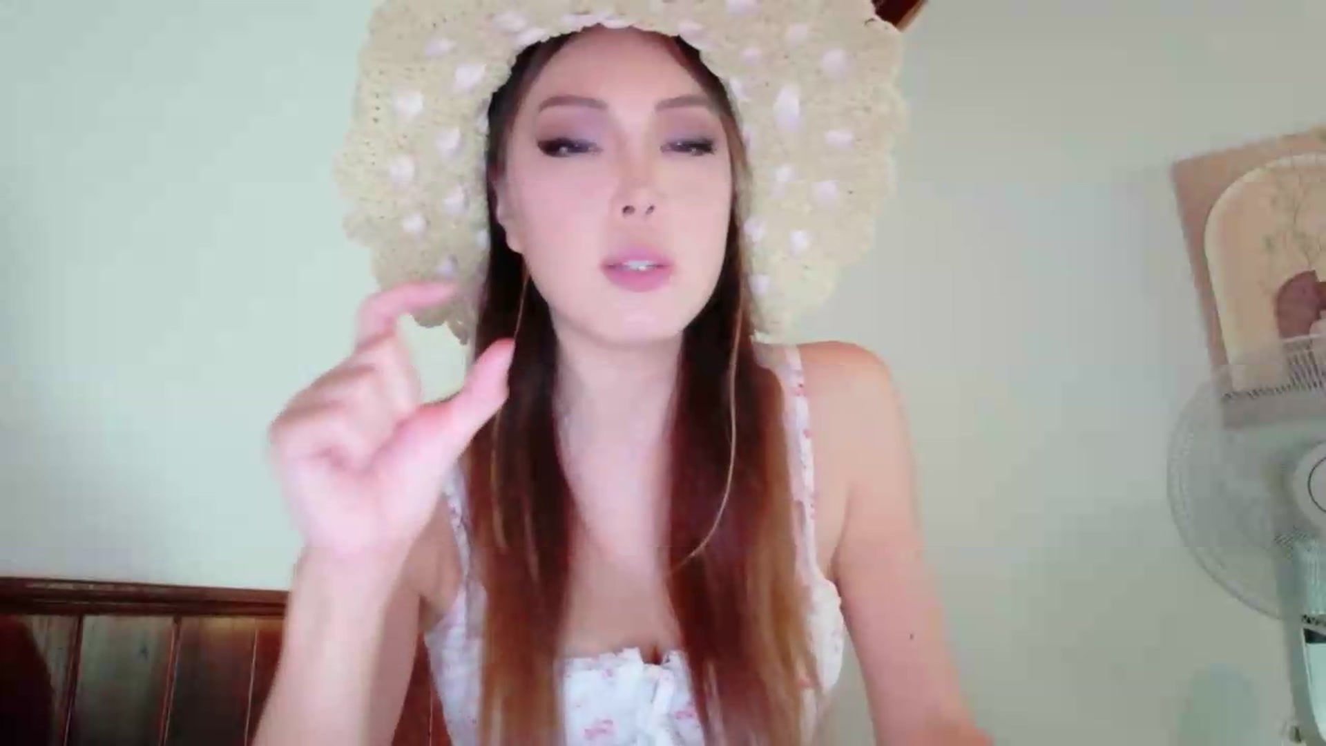 Gallery image thumbnail from Bunni_'s myfreecams stream on, 09/05/2026, 06:58 image 16 of 20