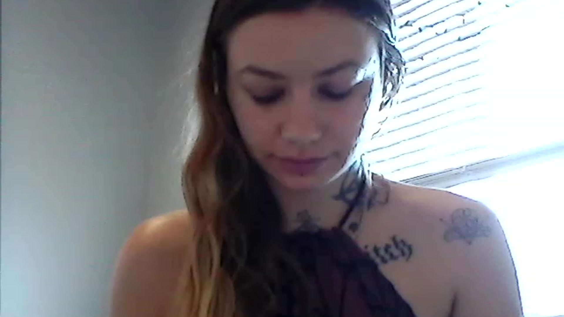 Gallery image thumbnail from Bunnie777's myfreecams stream on, 04/03/2023, 22:37 image 11 of 20