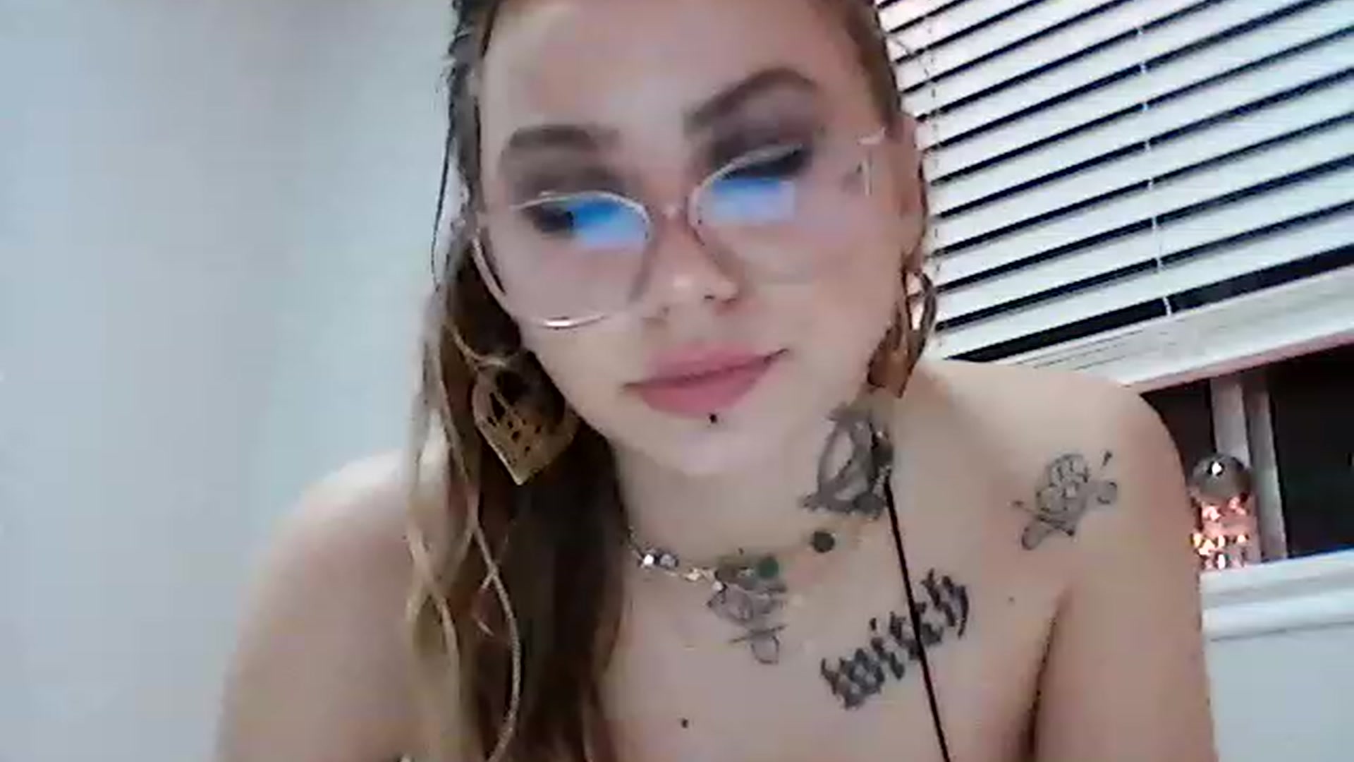 Gallery image thumbnail from Bunnie777's myfreecams stream on, 04/07/2023, 11:13 image 19 of 20