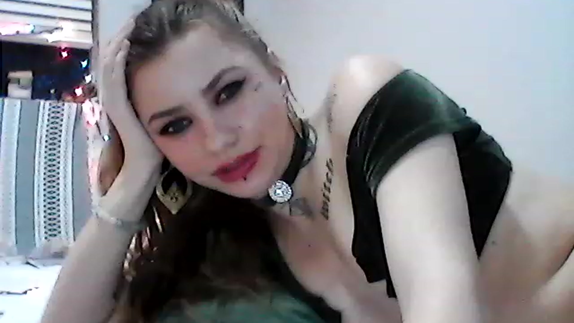 Gallery image thumbnail from Bunnie777's myfreecams stream on, 04/15/2023, 11:57 image 16 of 20