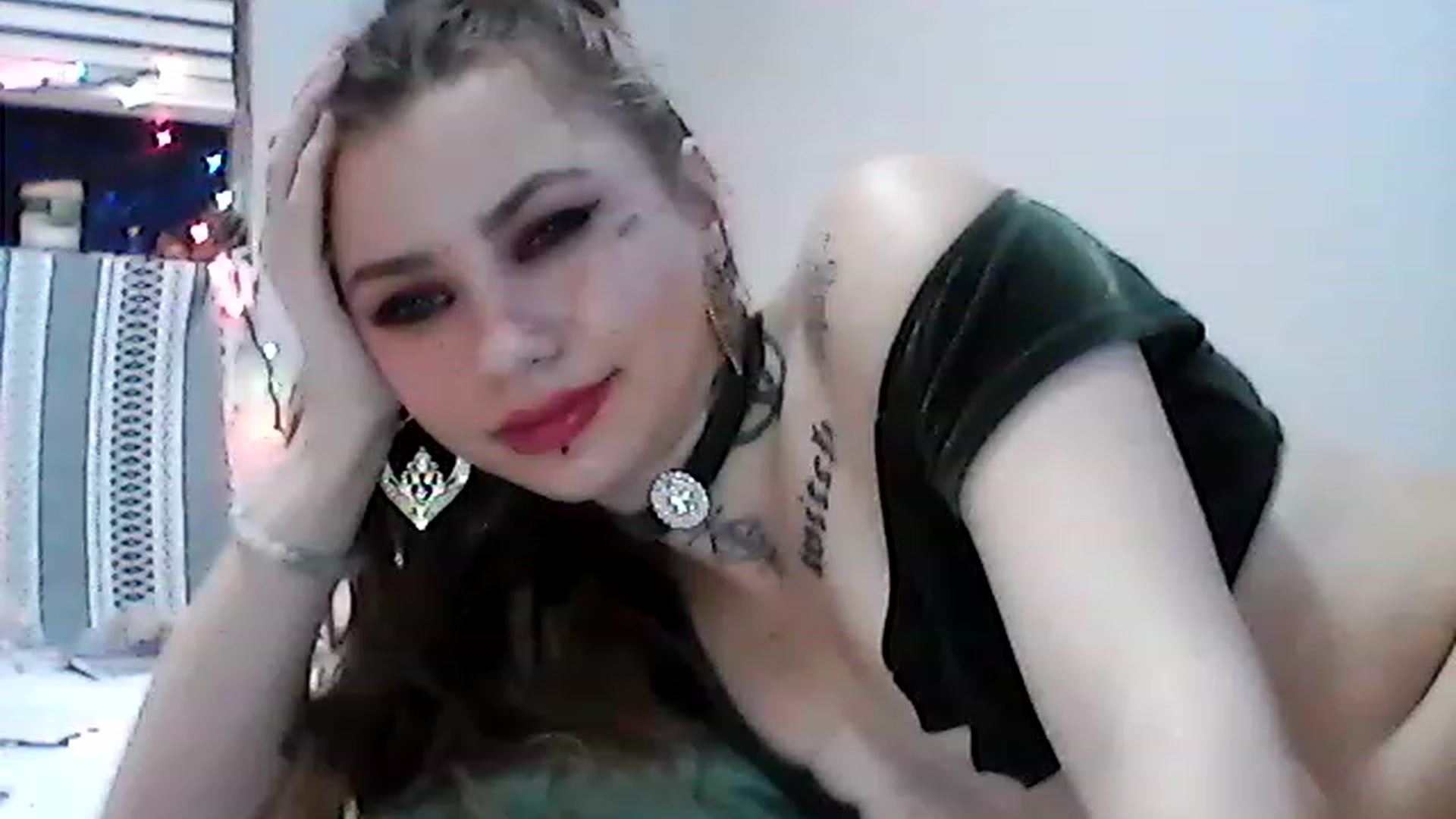 Gallery image thumbnail from Bunnie777's myfreecams stream on, 04/15/2023, 11:57 image 18 of 20