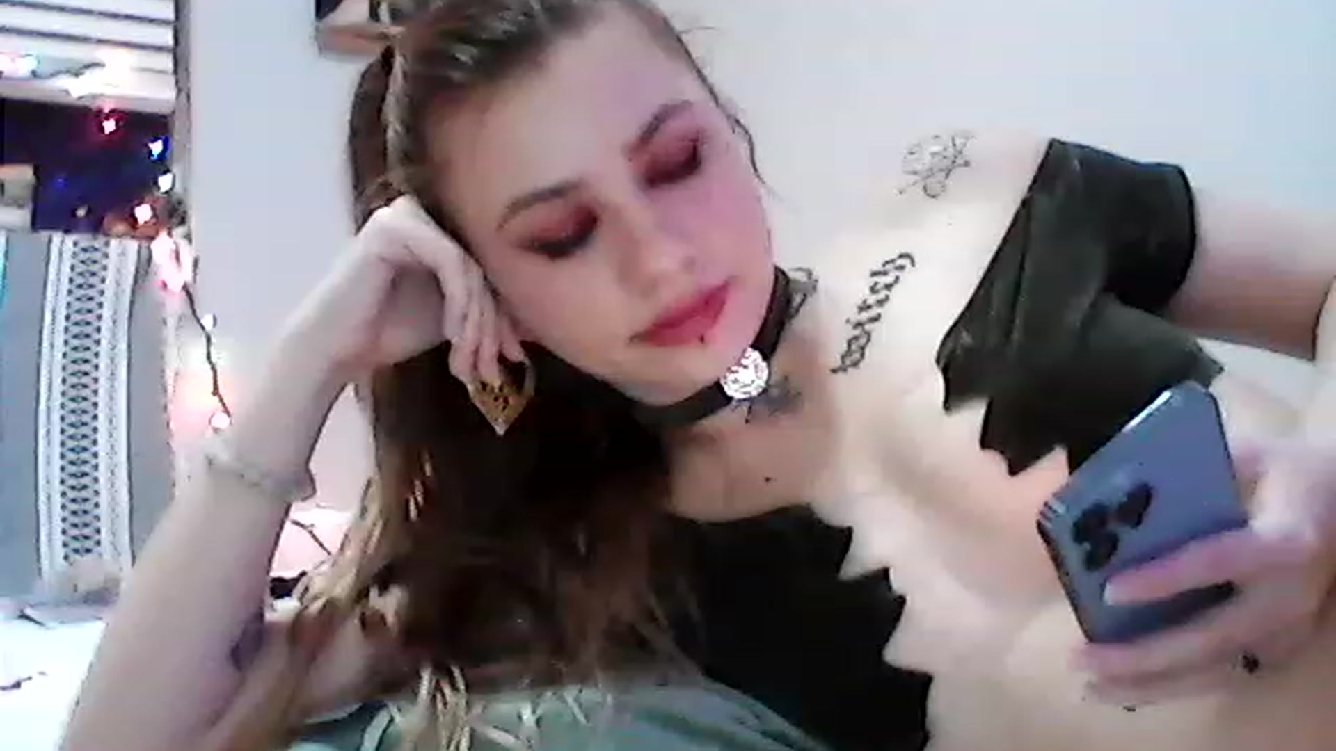 Gallery image thumbnail from Bunnie777's myfreecams stream on, 04/15/2023, 11:57 image 13 of 20