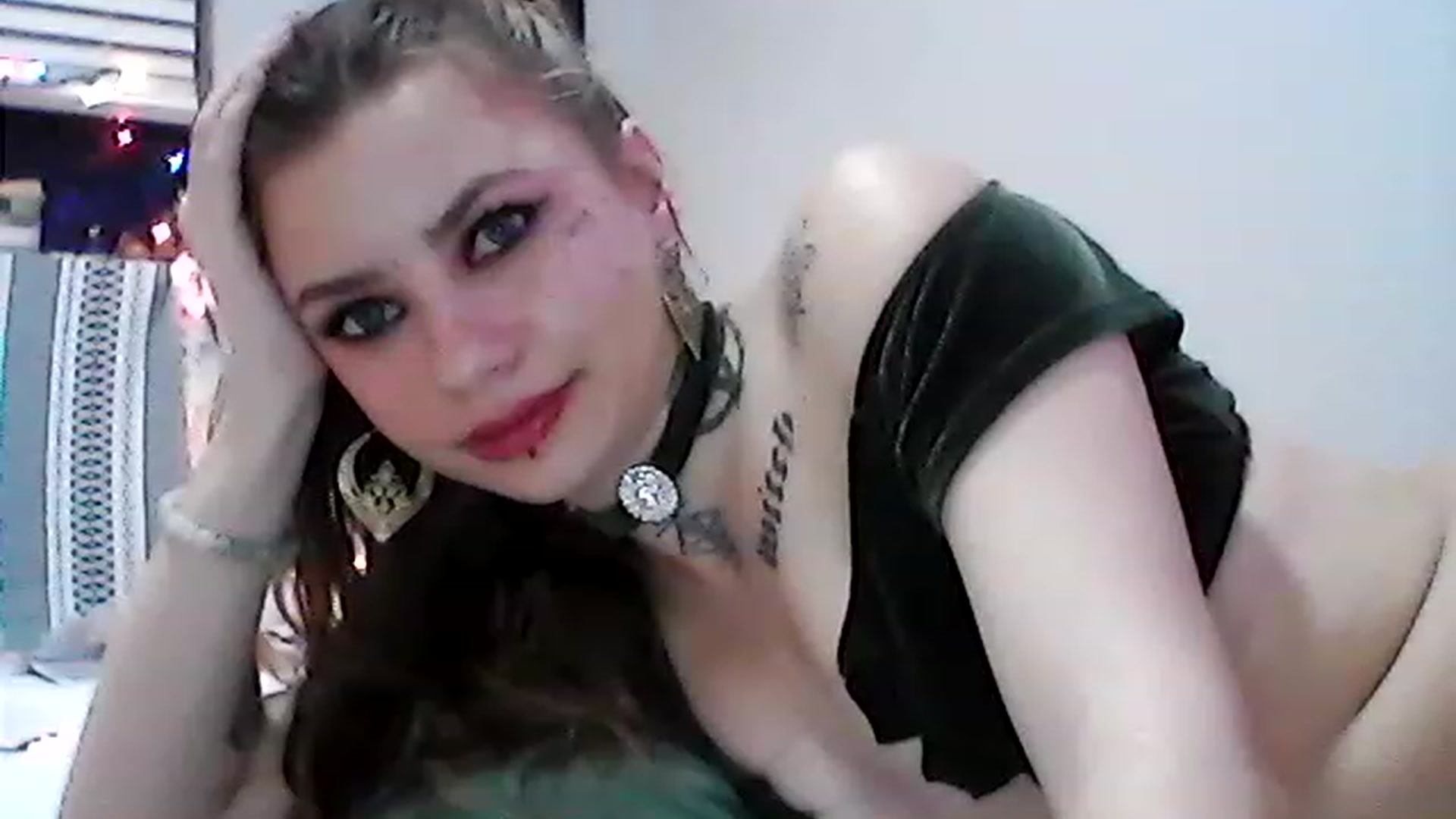 Gallery image thumbnail from Bunnie777's myfreecams stream on, 04/15/2023, 11:57 image 15 of 20
