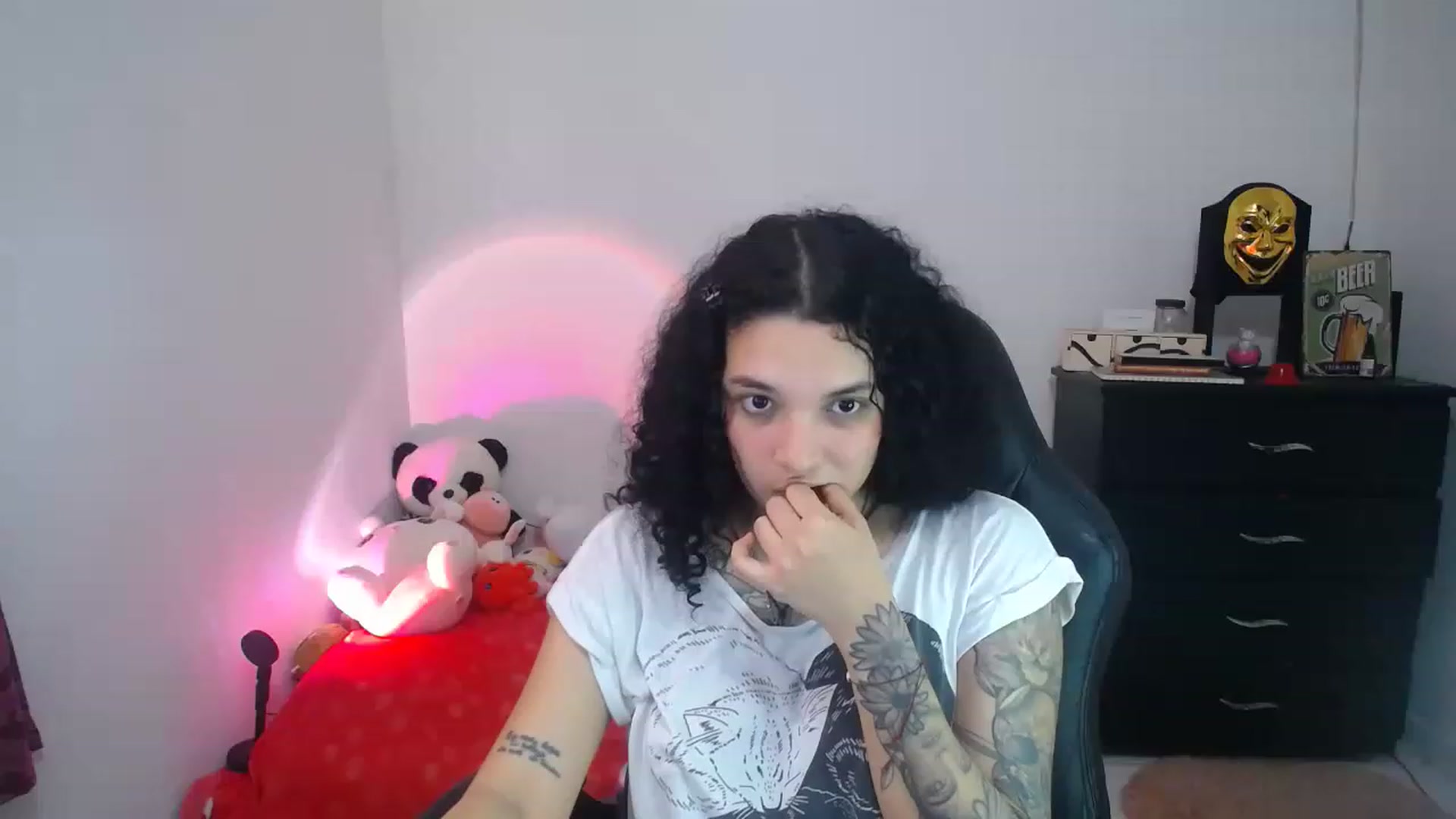 Gallery image thumbnail from BunnyFire's myfreecams stream on, 11/28/2022, 14:52 image 19 of 20