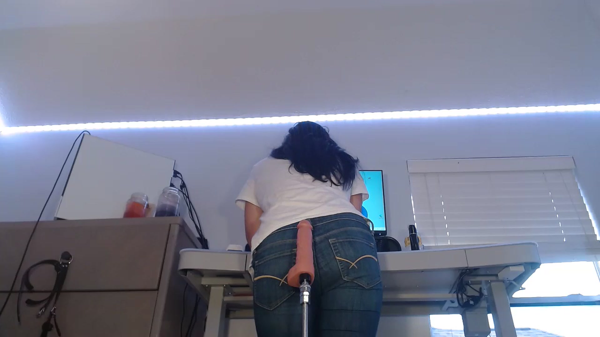 Gallery image thumbnail from BunnyNextDoor's myfreecams stream on, 11/16/2022, 16:46 image 20 of 20