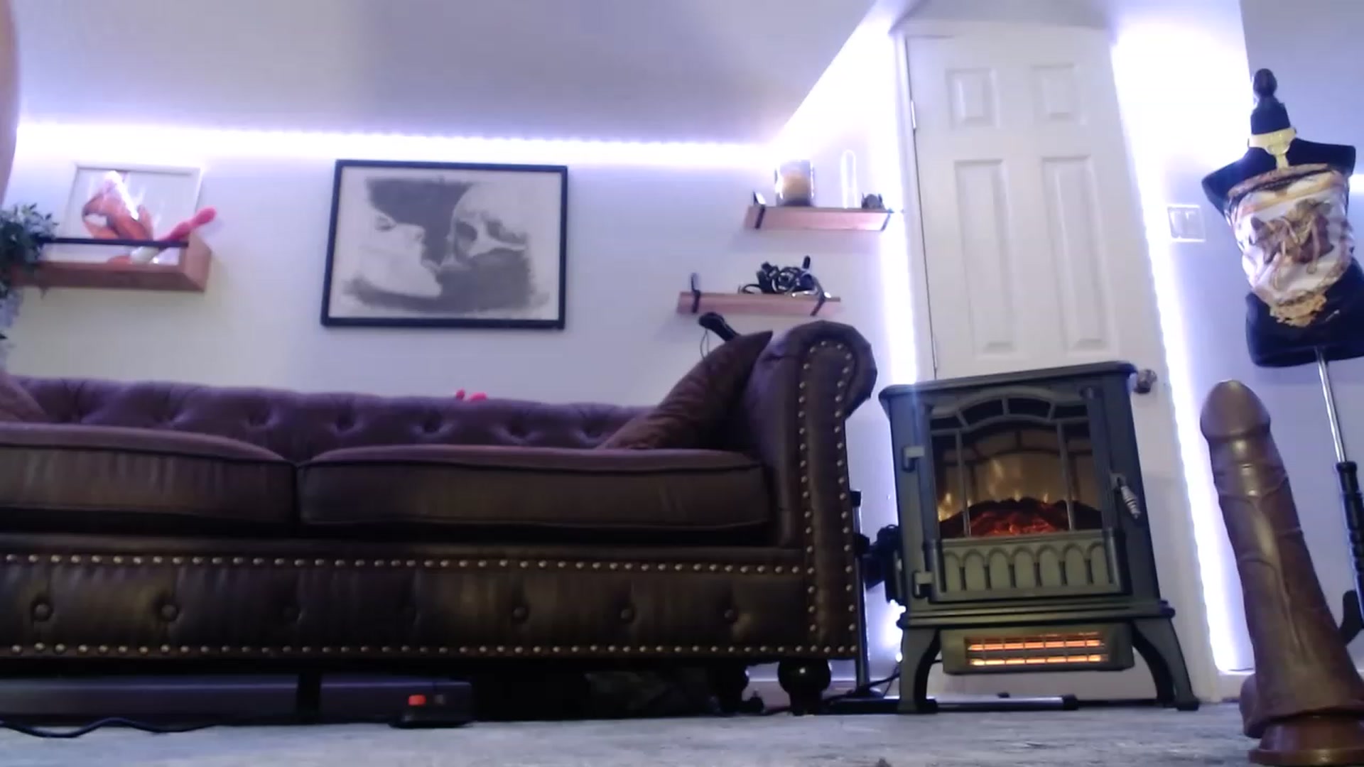 Gallery image thumbnail from BunnyNextDoor's myfreecams stream on, 11/19/2022, 18:52 image 17 of 20