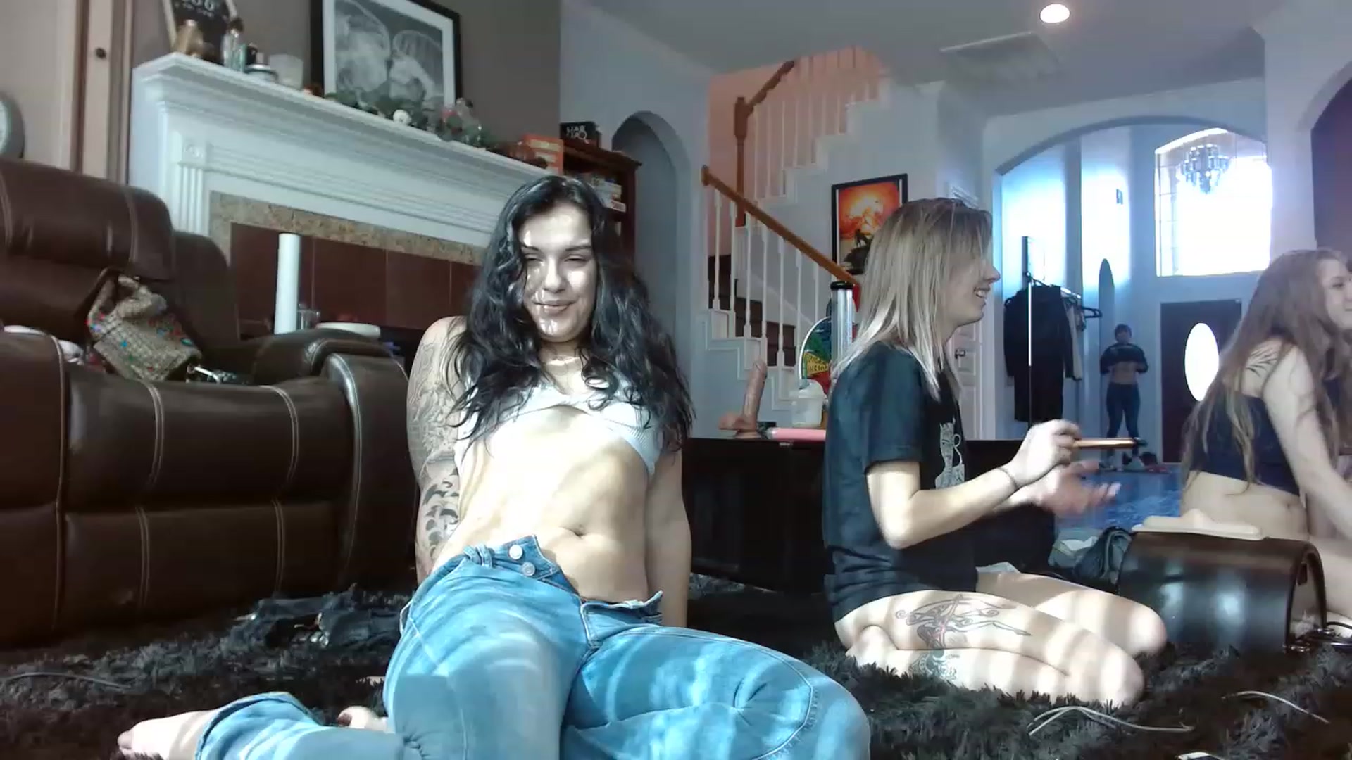 Gallery image thumbnail from BunnyNextDoor's myfreecams stream on, 11/28/2022, 19:08 image 4 of 20
