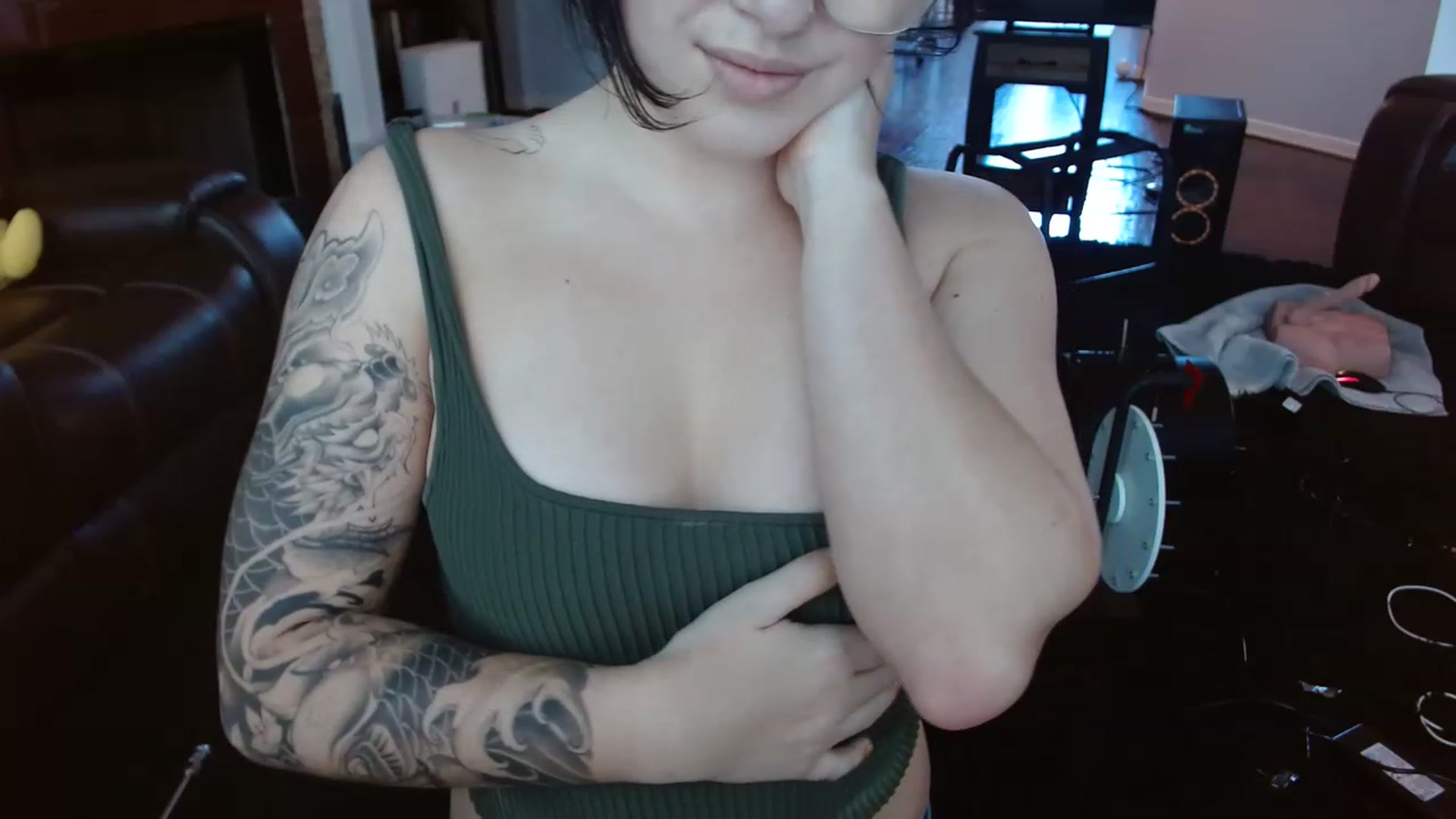 Gallery image thumbnail from BunnyNextDoor's myfreecams stream on, 12/05/2022, 18:56 image 8 of 20