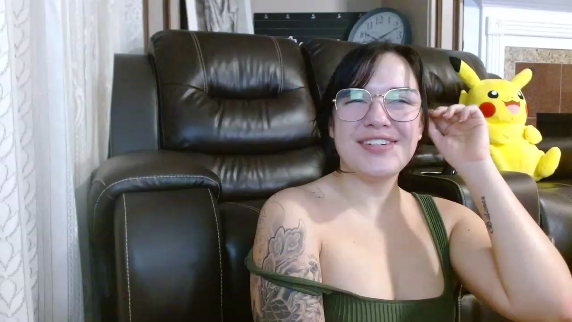 Gallery image thumbnail from BunnyNextDoor's myfreecams stream on, 12/06/2022, 05:33 image 6 of 20