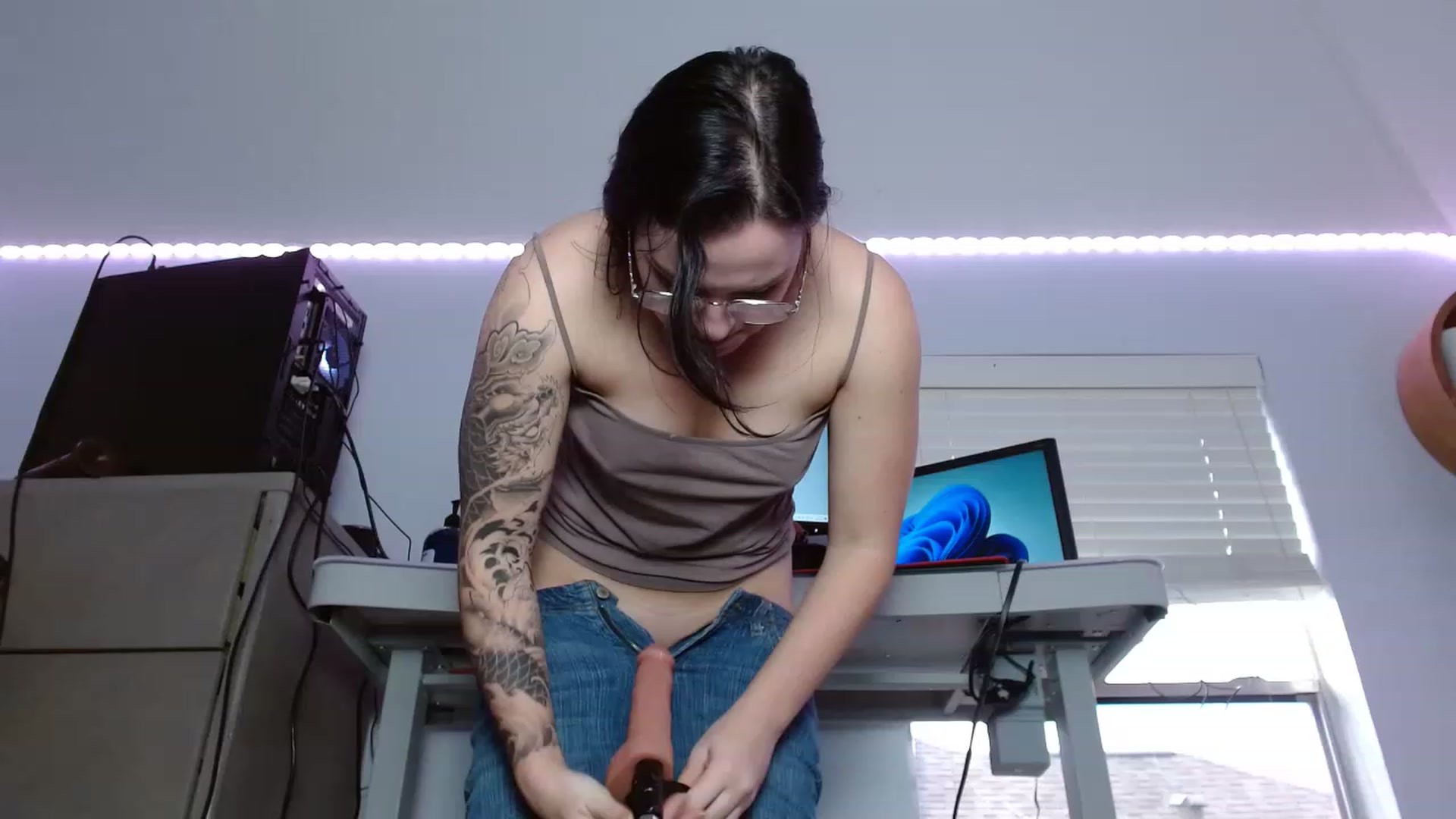 Gallery image thumbnail from BunnyNextDoor's myfreecams stream on, 12/08/2022, 20:42 image 6 of 20