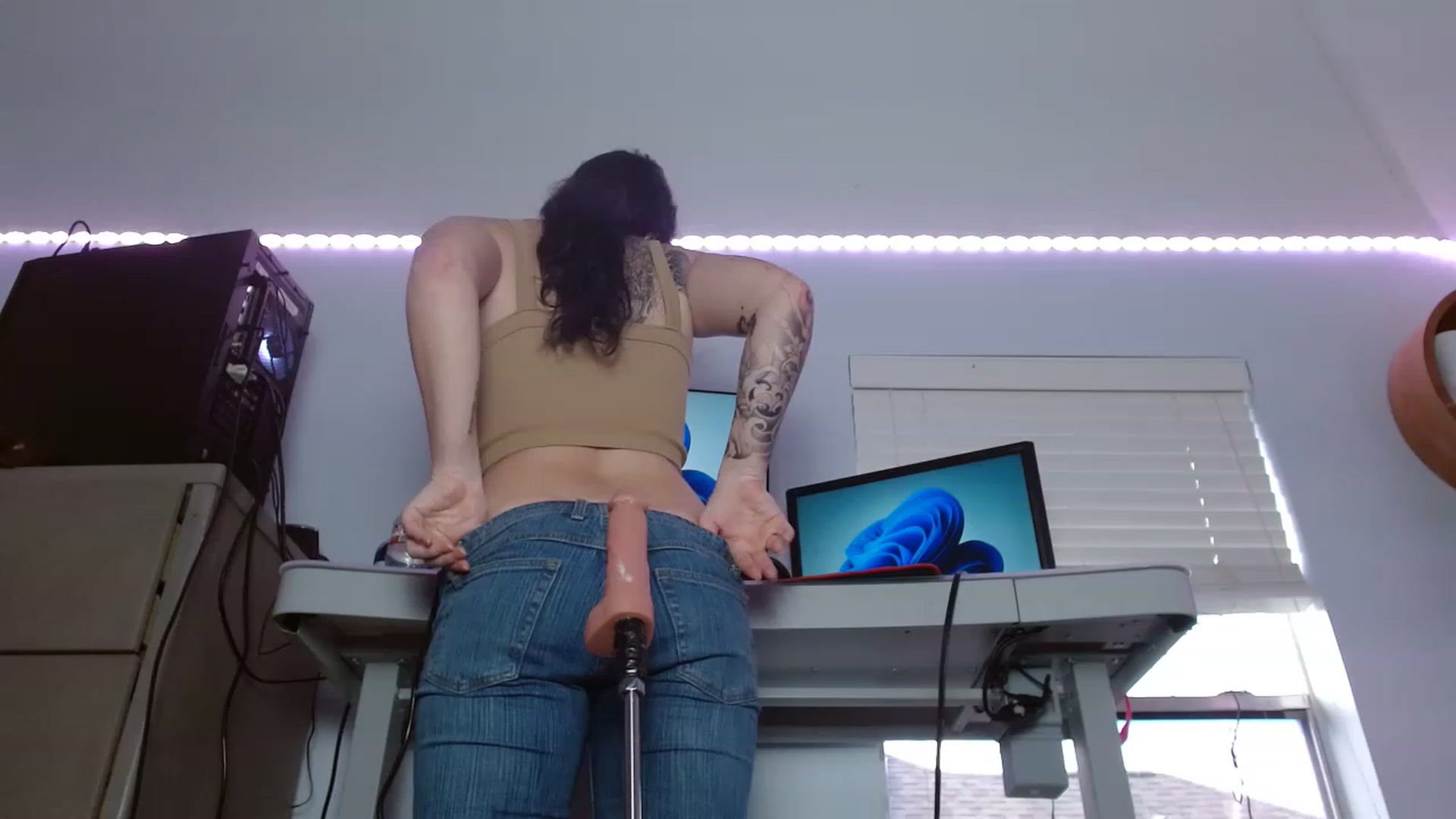 Gallery image thumbnail from BunnyNextDoor's myfreecams stream on, 12/09/2022, 20:03 image 5 of 20