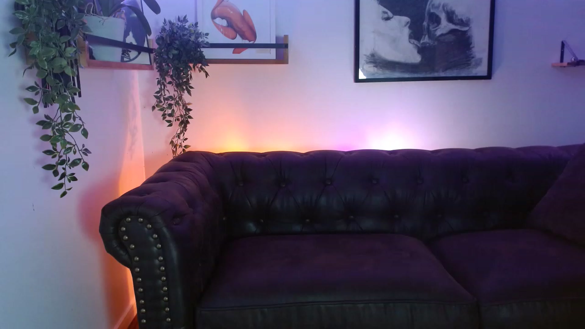 Gallery image thumbnail from BunnyNextDoor's myfreecams stream on, 12/15/2022, 16:21 image 13 of 20