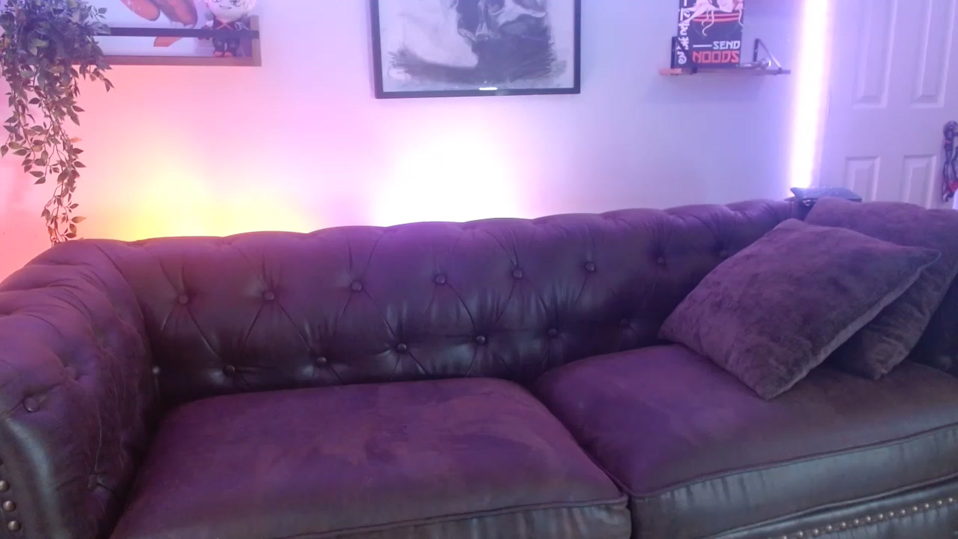 Gallery image thumbnail from BunnyNextDoor's myfreecams stream on, 12/29/2022, 19:34 image 5 of 20