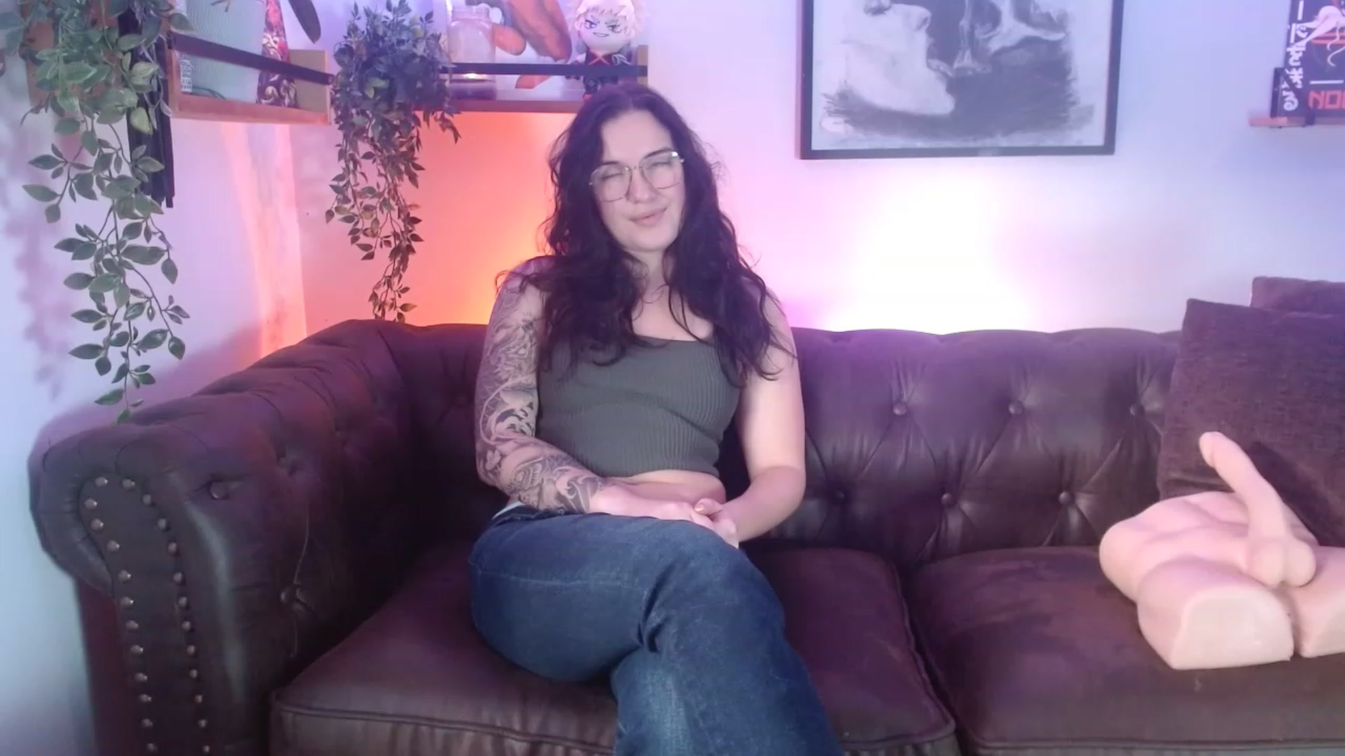 Gallery image thumbnail from BunnyNextDoor's myfreecams stream on, 01/03/2023, 22:07 image 12 of 20