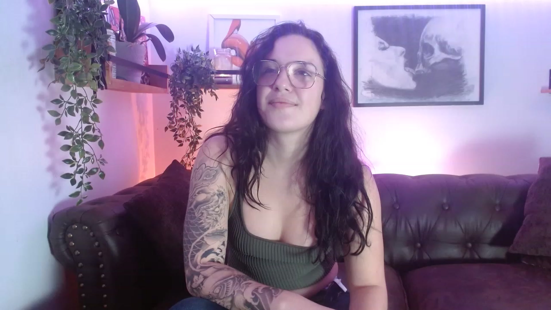 Gallery image thumbnail from BunnyNextDoor's myfreecams stream on, 01/04/2023, 24:06 image 16 of 20