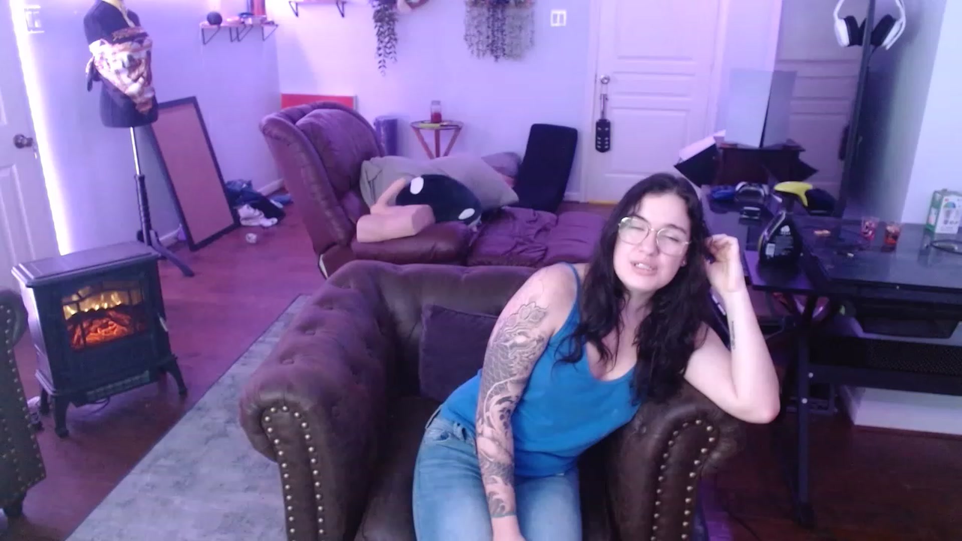 Gallery image thumbnail from BunnyNextDoor's myfreecams stream on, 01/22/2023, 18:39 image 3 of 20