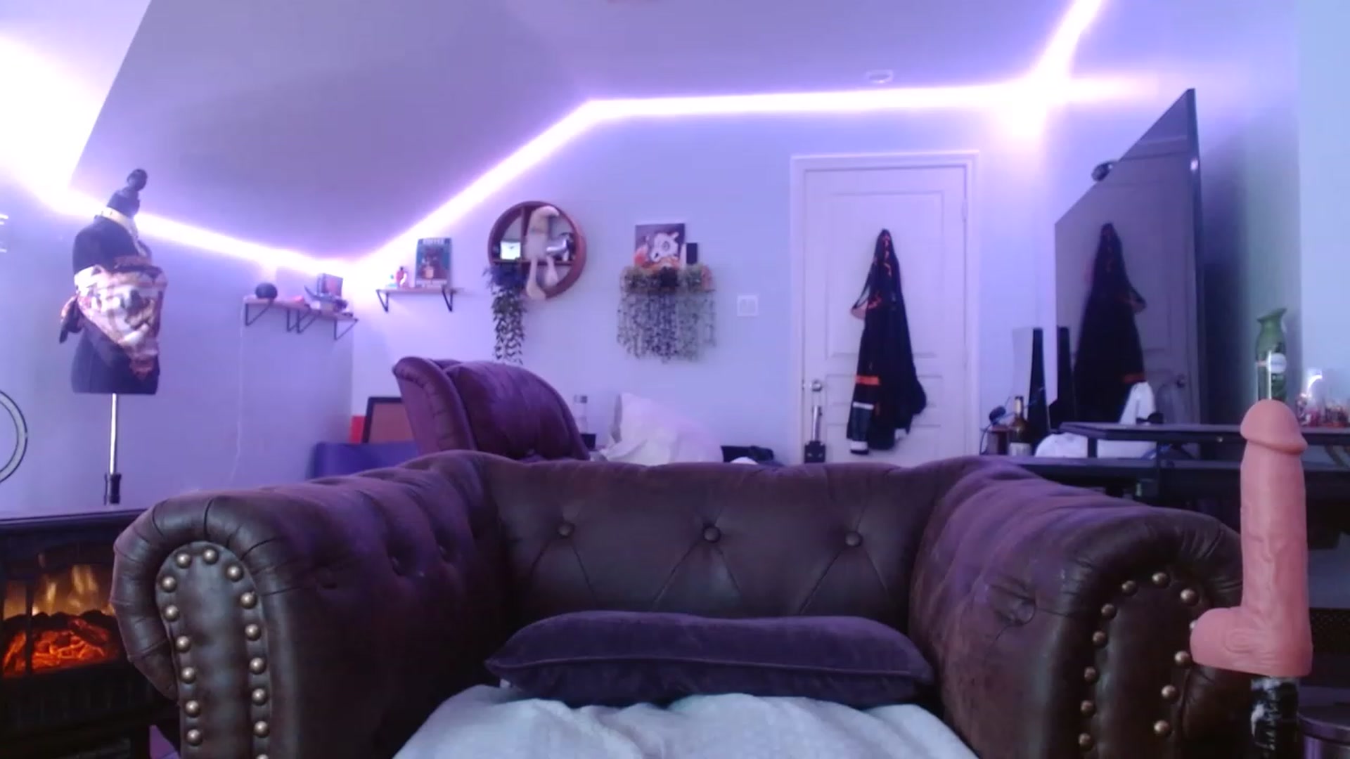Gallery image thumbnail from BunnyNextDoor's myfreecams stream on, 02/03/2023, 20:10 image 11 of 20