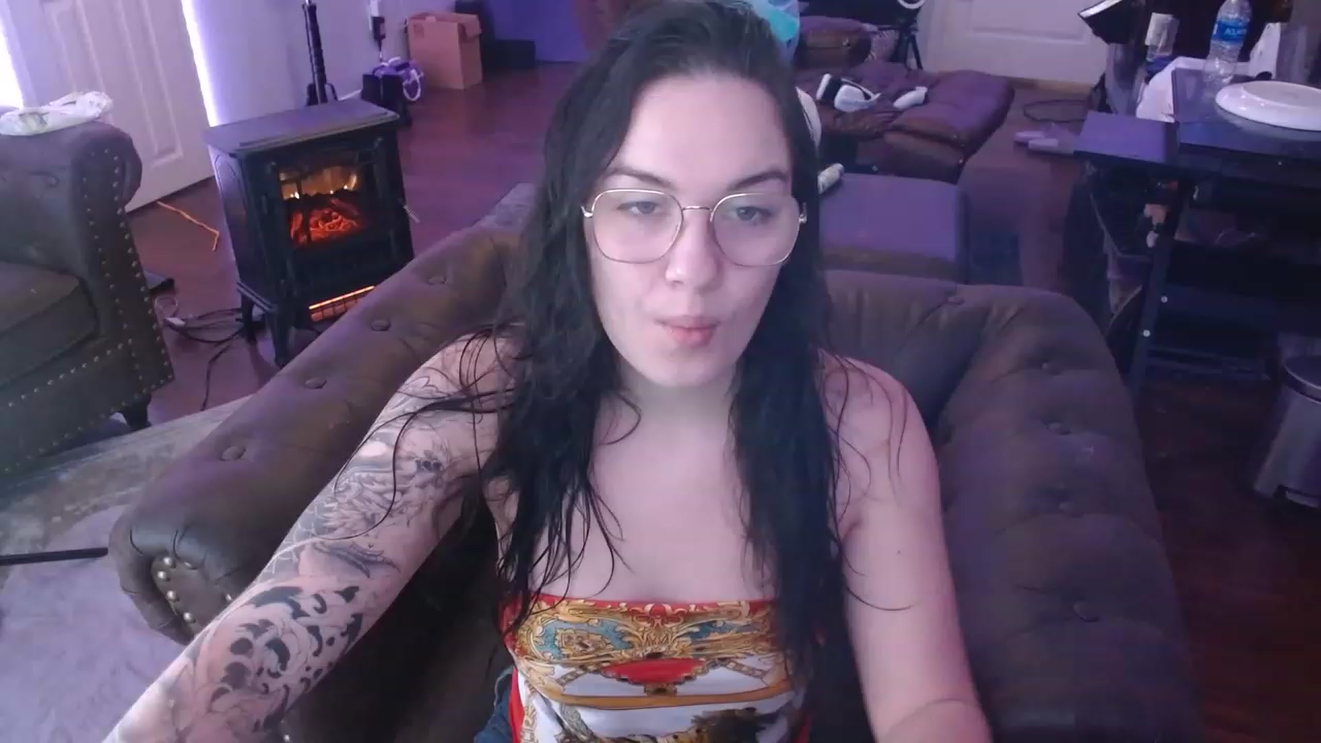 Gallery image thumbnail from BunnyNextDoor's myfreecams stream on, 02/04/2023, 18:39 image 1 of 20