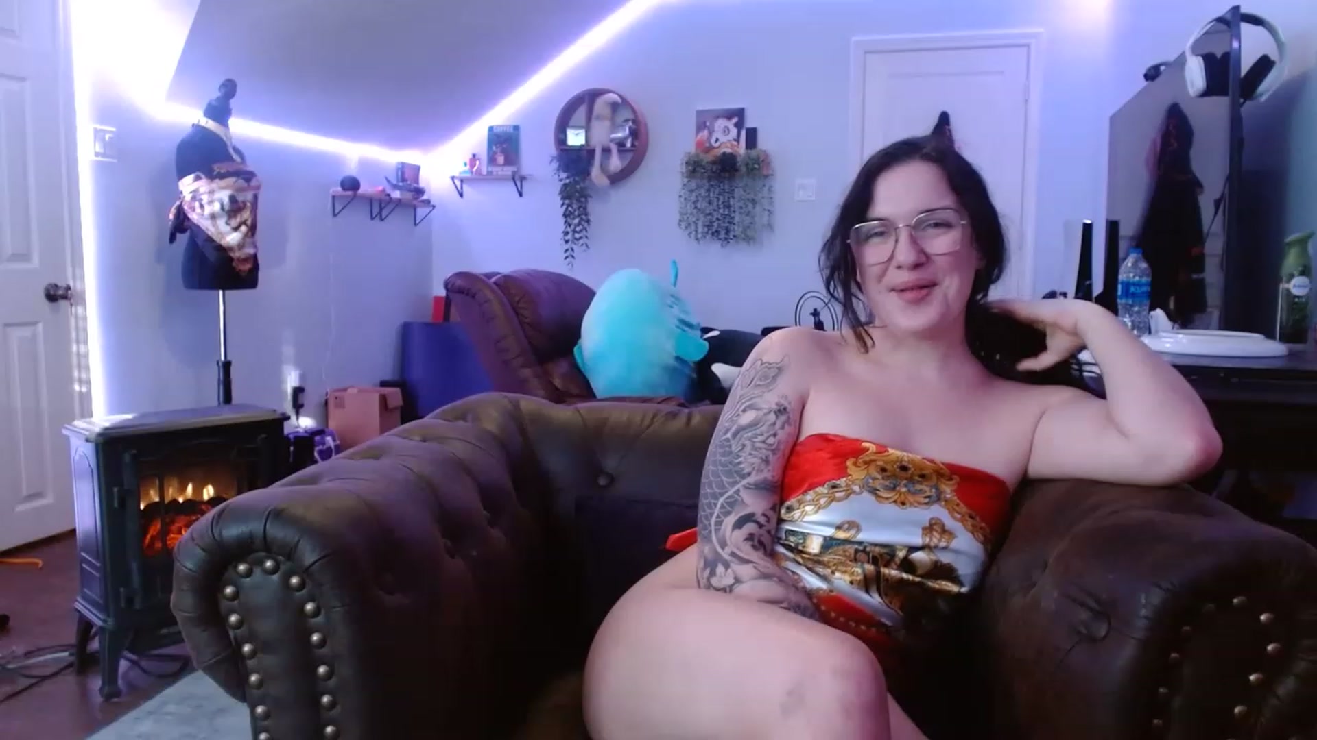 Gallery image thumbnail from BunnyNextDoor's myfreecams stream on, 02/04/2023, 23:32 image 8 of 20