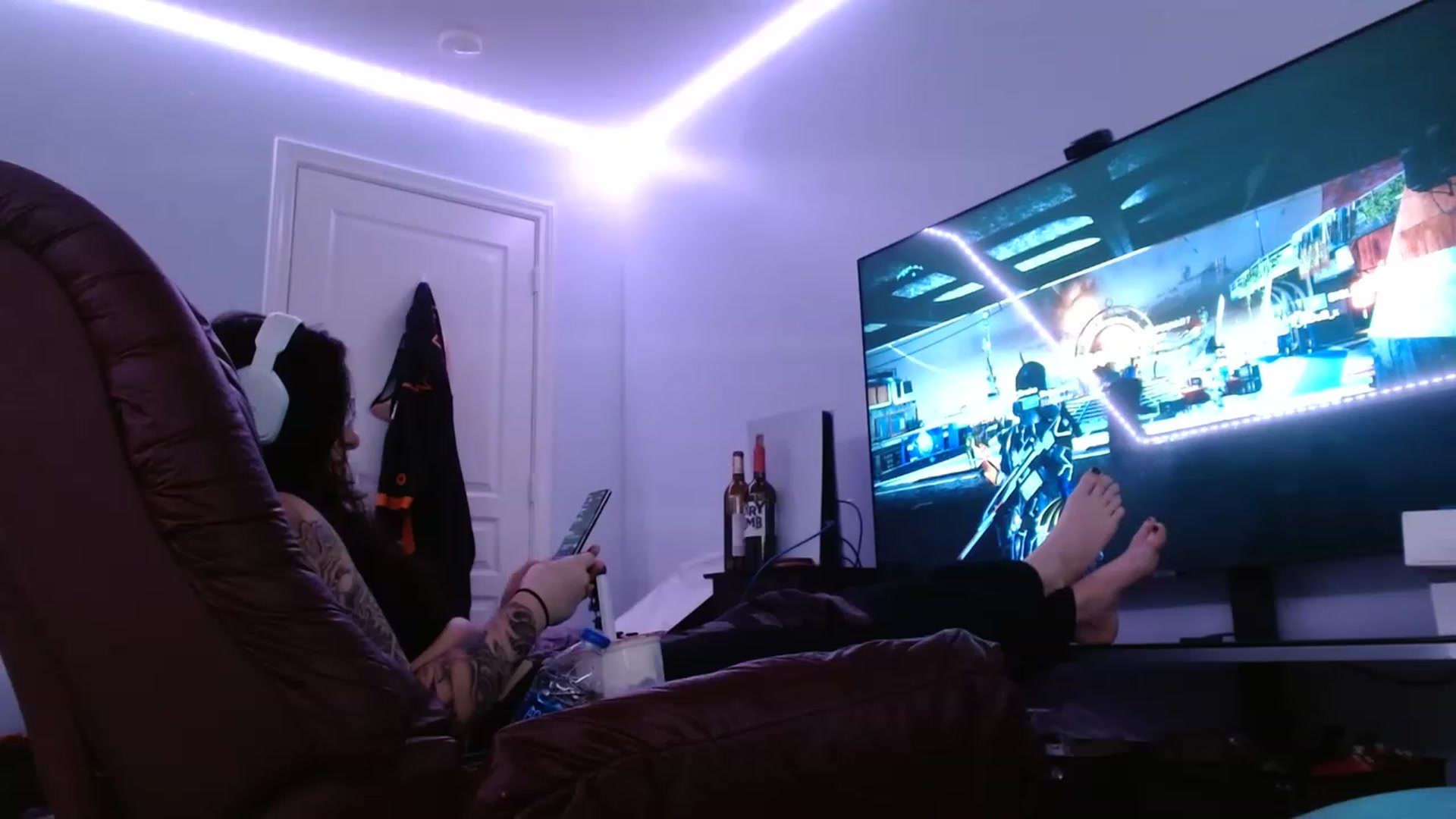 Gallery image thumbnail from BunnyNextDoor's myfreecams stream on, 02/05/2023, 20:45 image 20 of 20