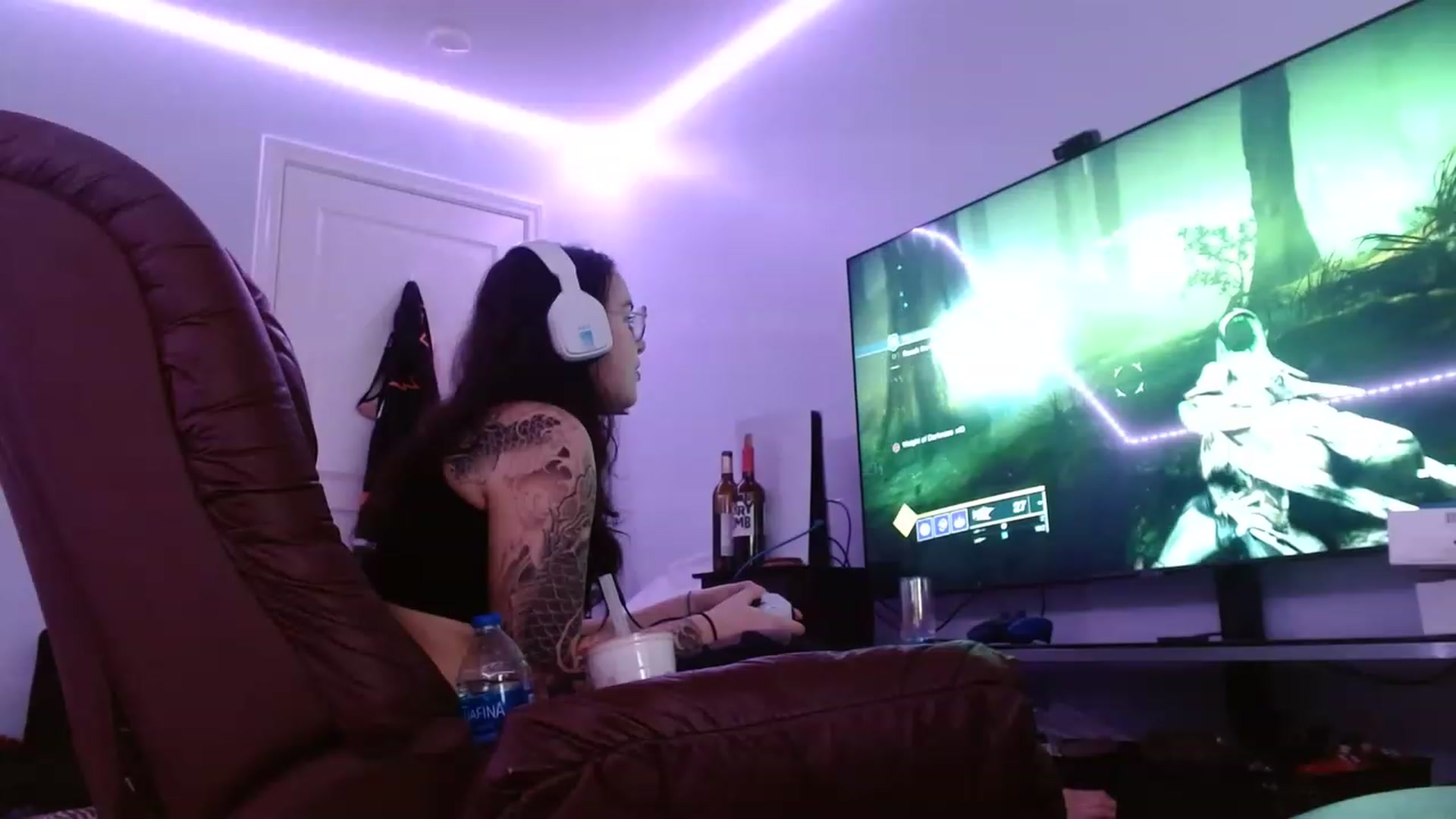 Gallery image thumbnail from BunnyNextDoor's myfreecams stream on, 02/05/2023, 20:45 image 15 of 20
