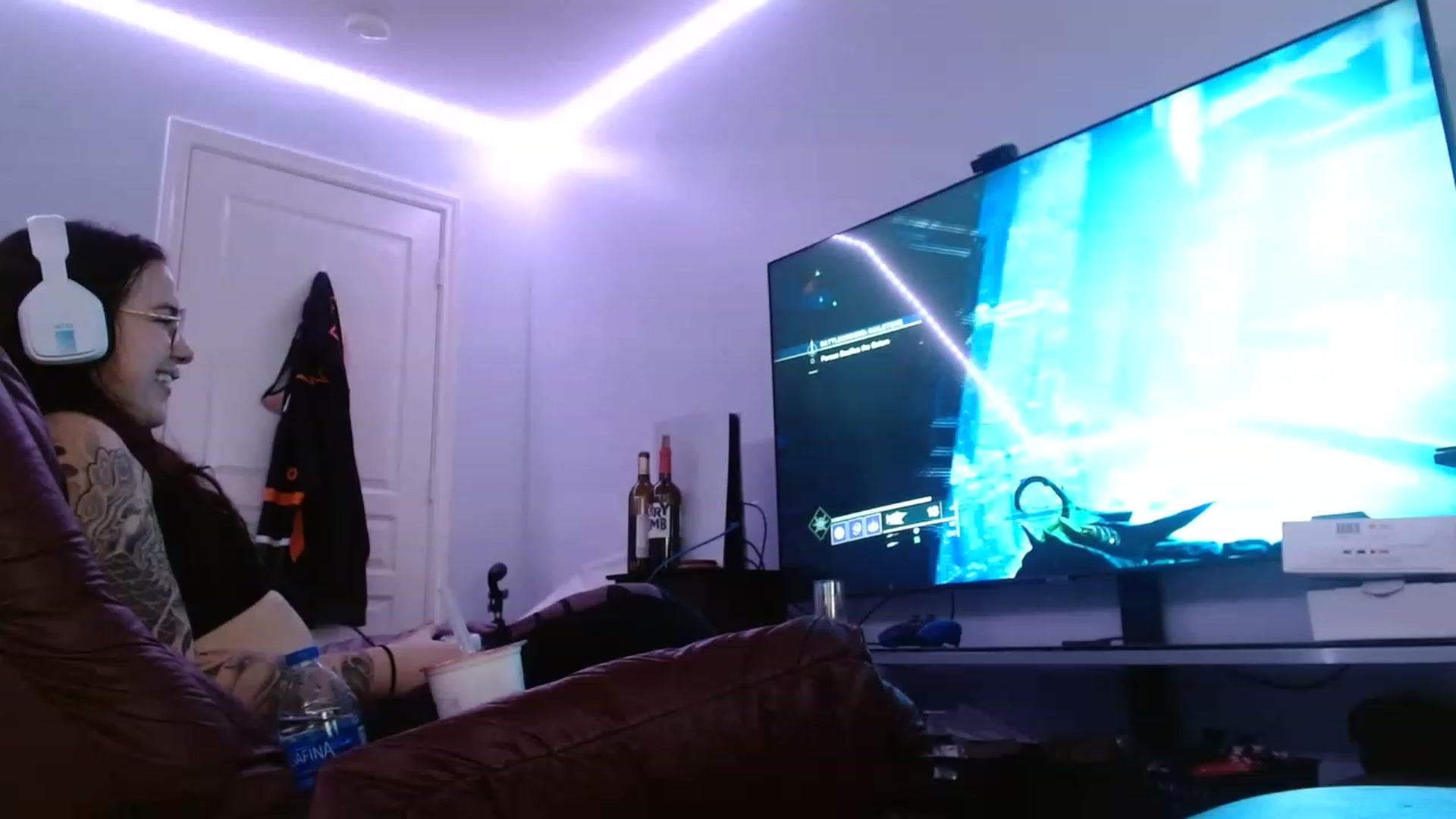 Gallery image thumbnail from BunnyNextDoor's myfreecams stream on, 02/05/2023, 20:45 image 13 of 20