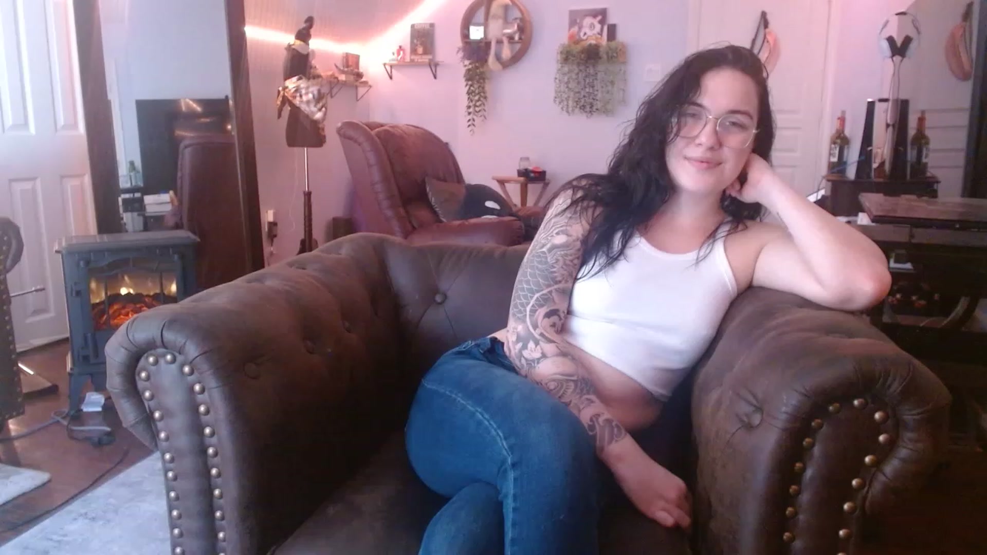 Gallery image thumbnail from BunnyNextDoor's myfreecams stream on, 02/14/2023, 20:27 image 4 of 20