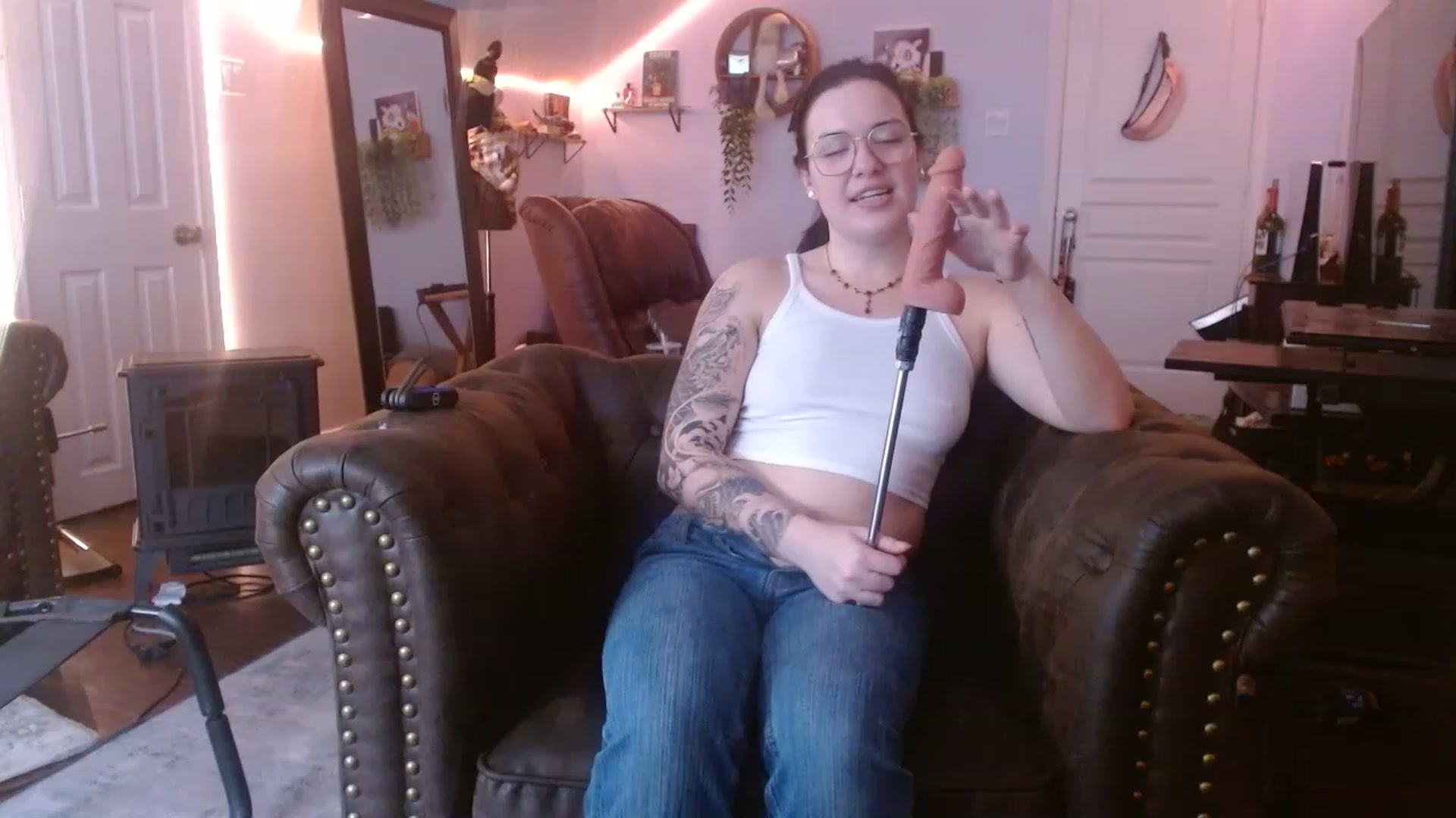Gallery image thumbnail from BunnyNextDoor's myfreecams stream on, 02/15/2023, 18:31 image 1 of 20