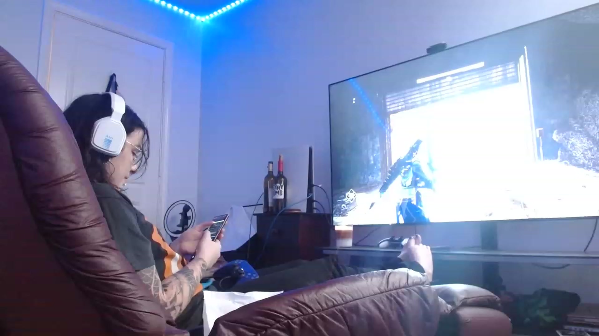 Gallery image thumbnail from BunnyNextDoor's myfreecams stream on, 02/17/2023, 03:23 image 18 of 20