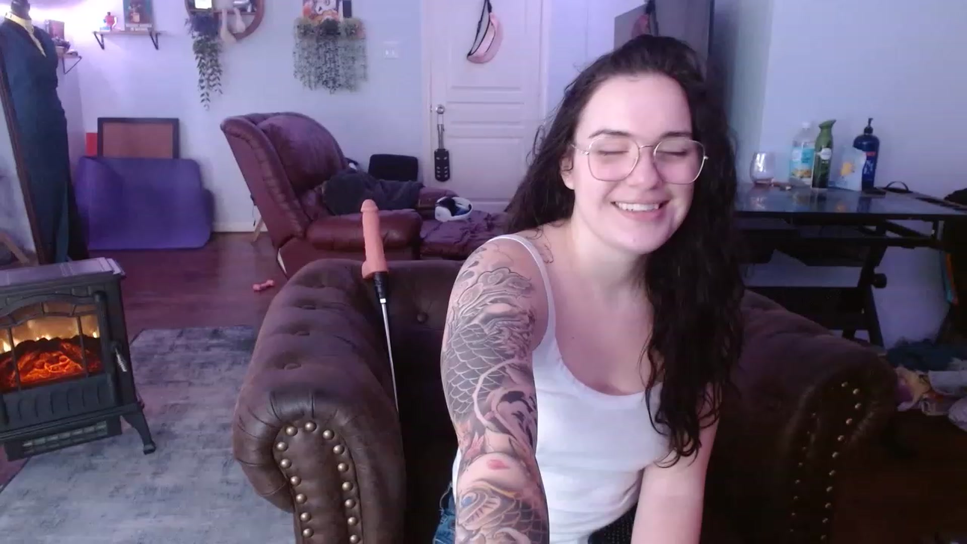 Gallery image thumbnail from BunnyNextDoor's myfreecams stream on, 02/28/2023, 18:51 image 1 of 20