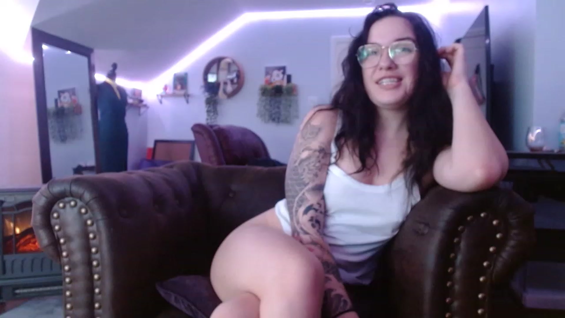 Gallery image thumbnail from BunnyNextDoor's myfreecams stream on, 02/28/2023, 18:51 image 8 of 20