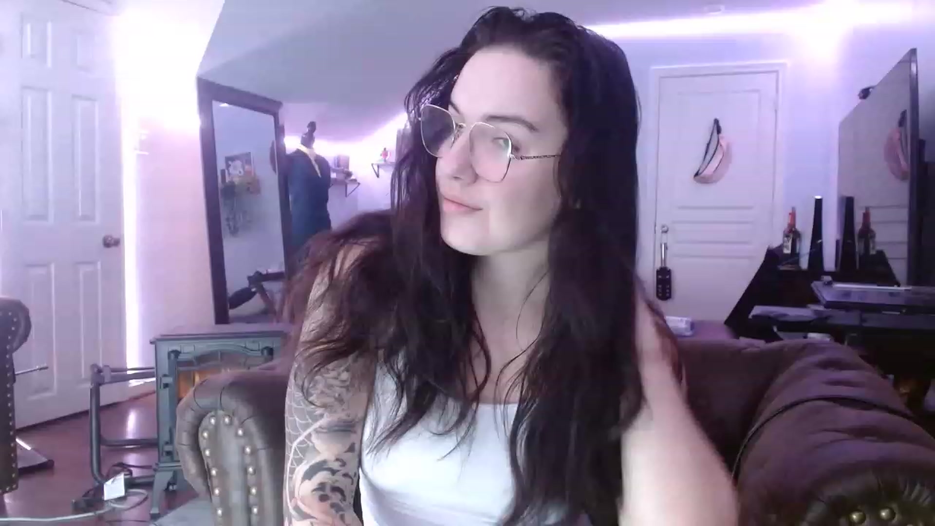 Gallery image thumbnail from BunnyNextDoor's myfreecams stream on, 03/01/2023, 17:39 image 2 of 20