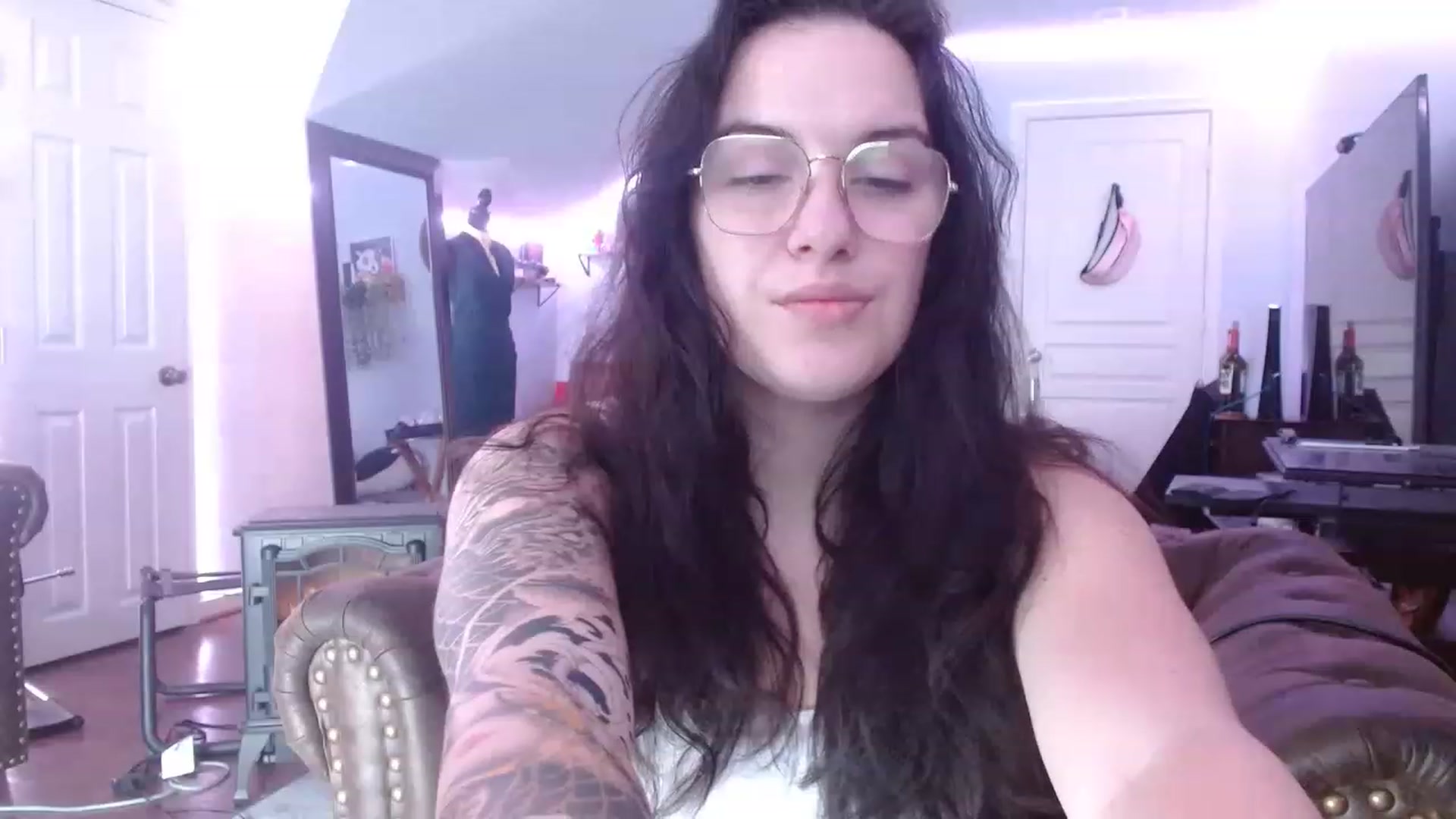 Gallery image thumbnail from BunnyNextDoor's myfreecams stream on, 03/01/2023, 17:39 image 3 of 20