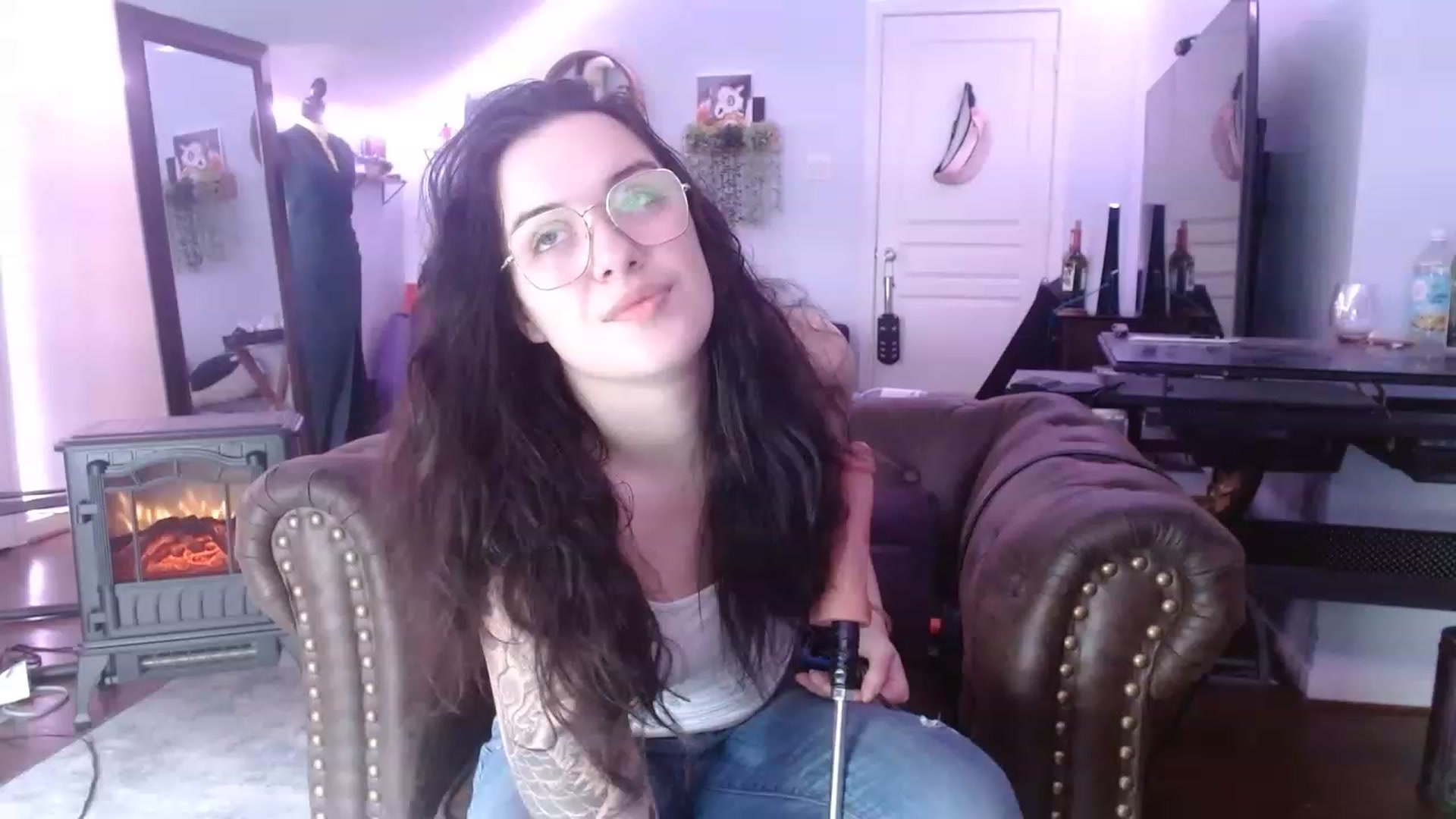 Gallery image thumbnail from BunnyNextDoor's myfreecams stream on, 03/01/2023, 17:39 image 7 of 20