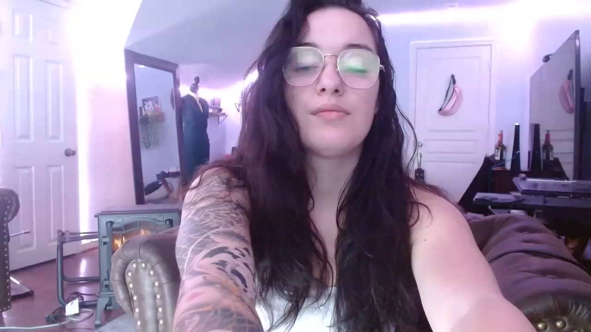 Gallery image thumbnail from BunnyNextDoor's myfreecams stream on, 03/01/2023, 17:39 image 4 of 20