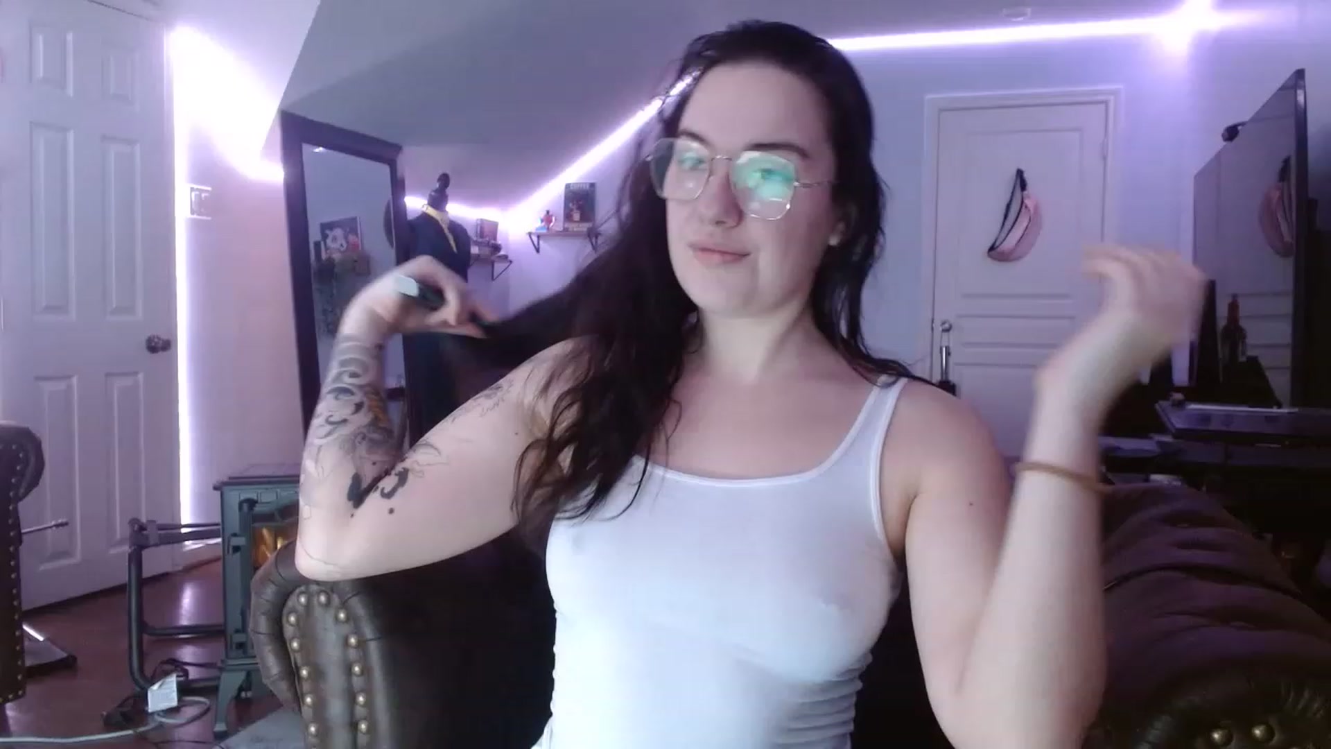 Gallery image thumbnail from BunnyNextDoor's myfreecams stream on, 03/01/2023, 17:39 image 1 of 20