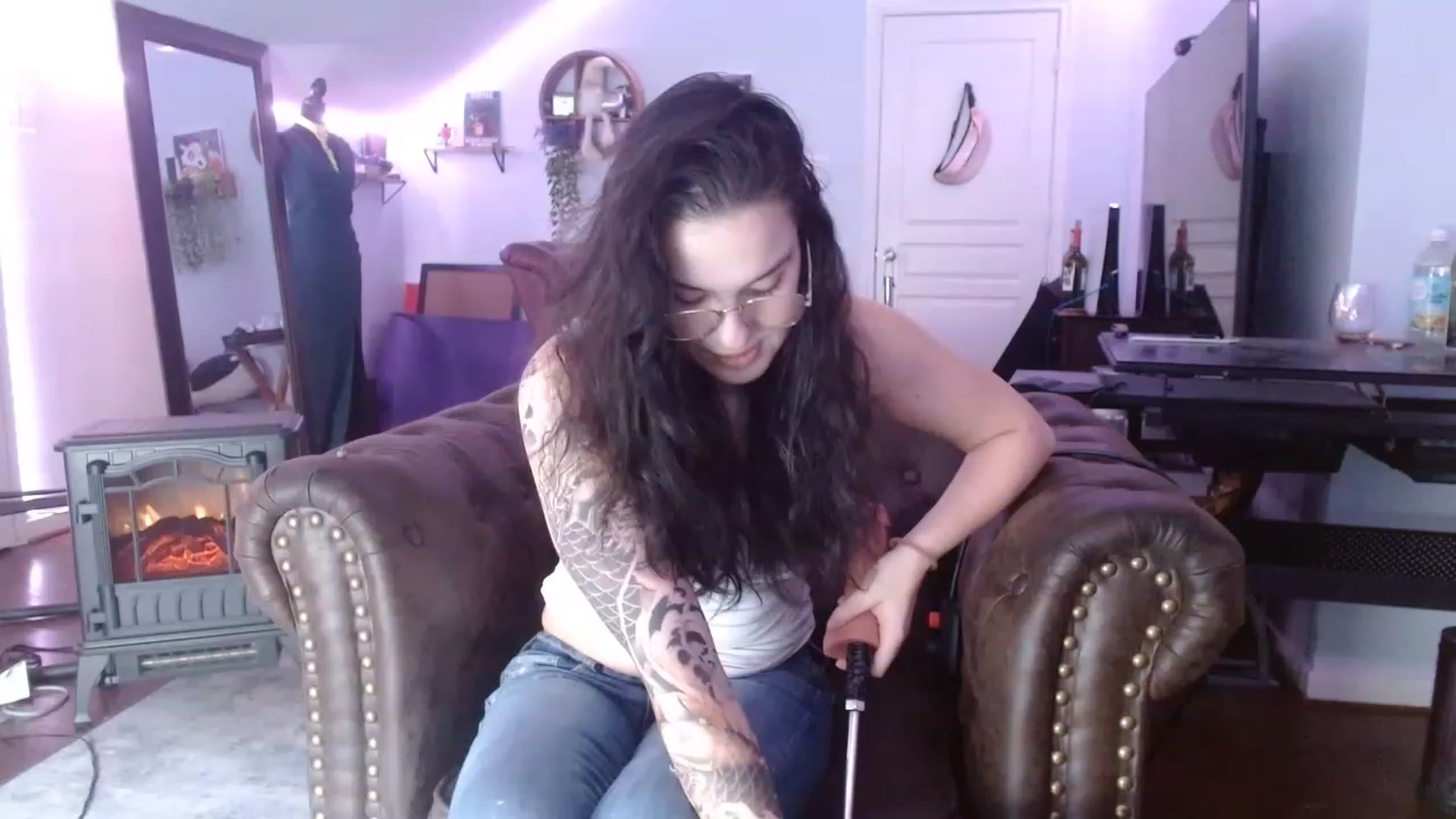 Gallery image thumbnail from BunnyNextDoor's myfreecams stream on, 03/01/2023, 17:39 image 12 of 20