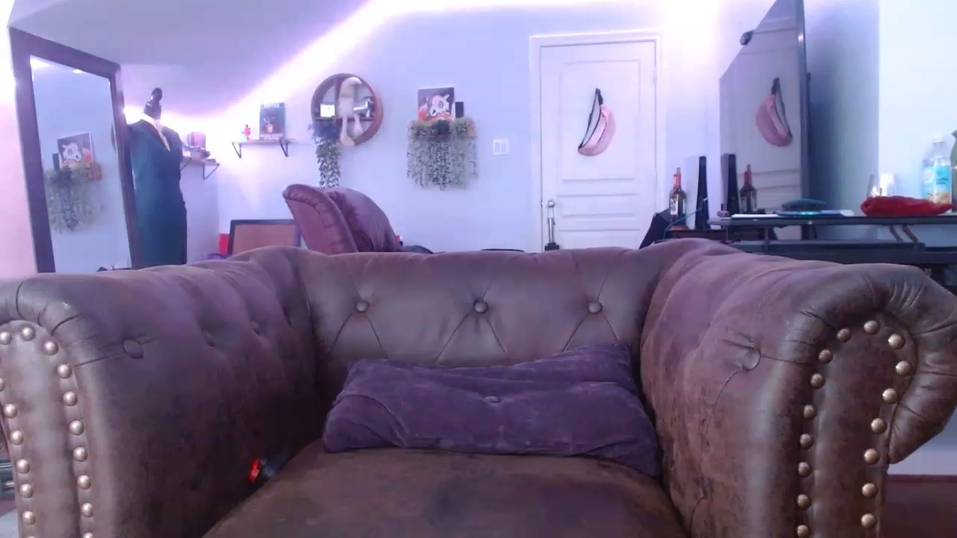 Gallery image thumbnail from BunnyNextDoor's myfreecams stream on, 03/01/2023, 21:00 image 8 of 20