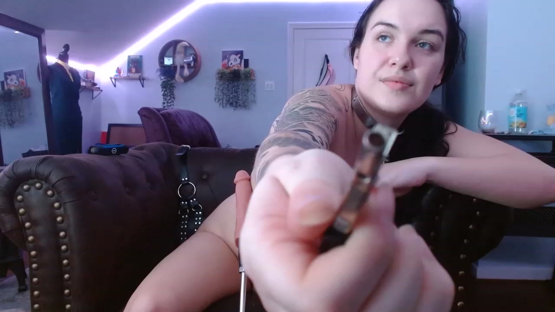 Gallery image thumbnail from BunnyNextDoor's myfreecams stream on, 03/08/2023, 03:56 image 9 of 20