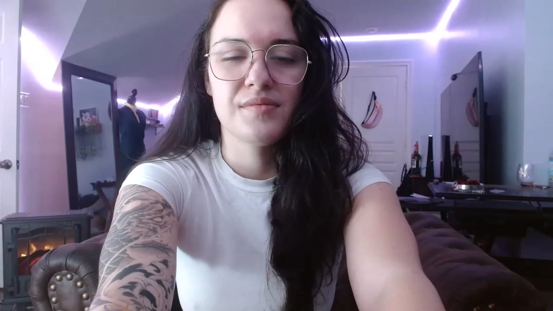 Gallery image thumbnail from BunnyNextDoor's myfreecams stream on, 03/08/2023, 17:47 image 5 of 20