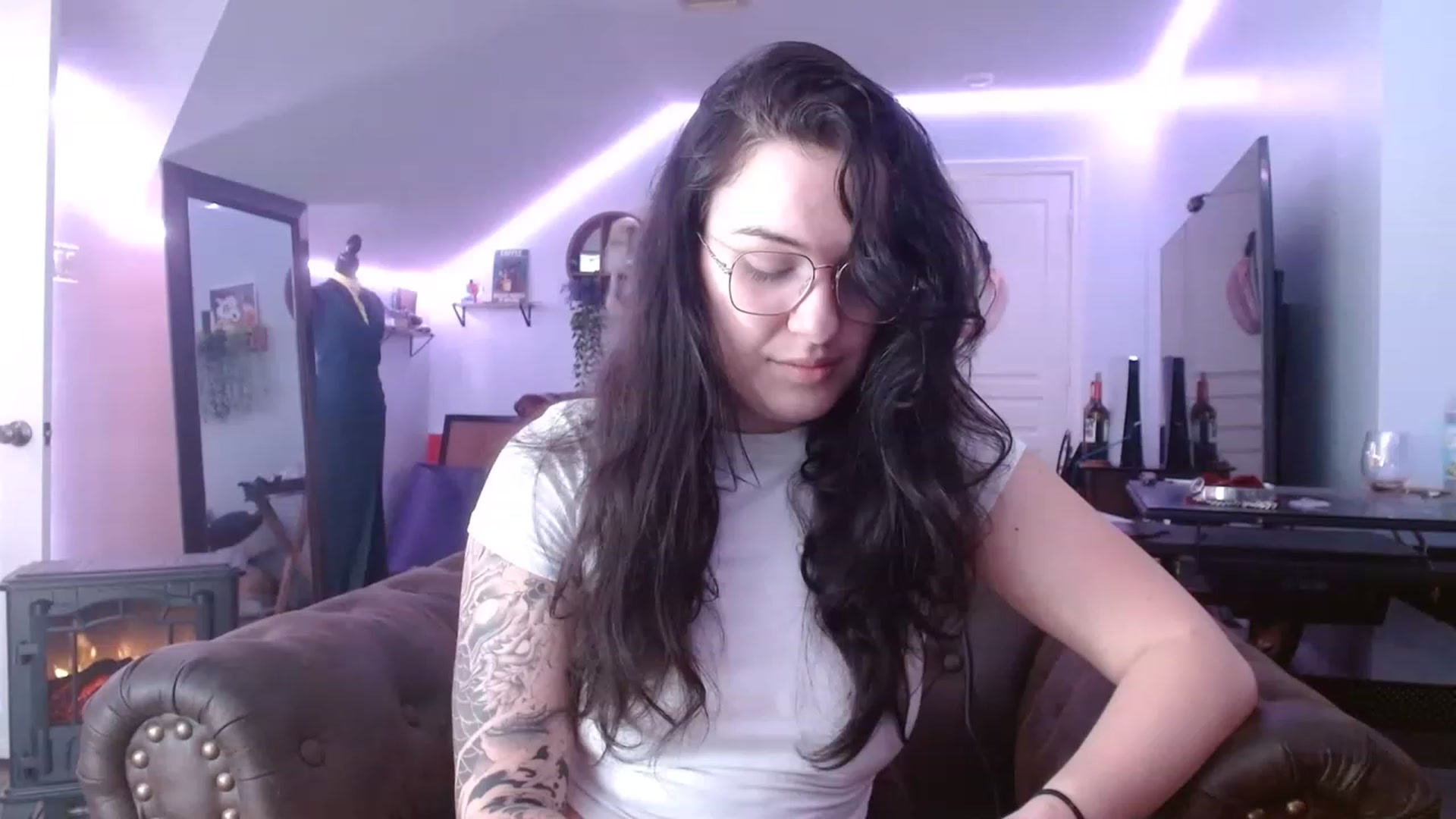 Gallery image thumbnail from BunnyNextDoor's myfreecams stream on, 03/08/2023, 17:47 image 10 of 20