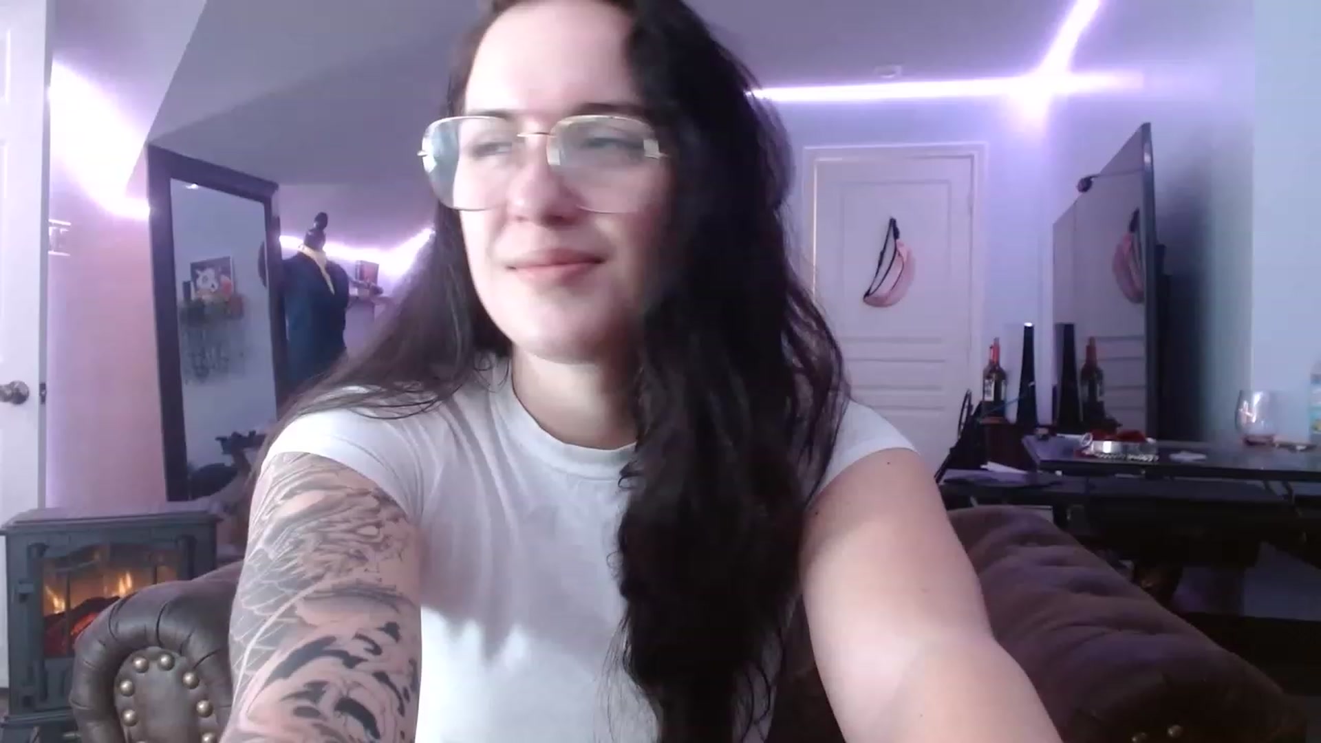 Gallery image thumbnail from BunnyNextDoor's myfreecams stream on, 03/08/2023, 17:47 image 9 of 20