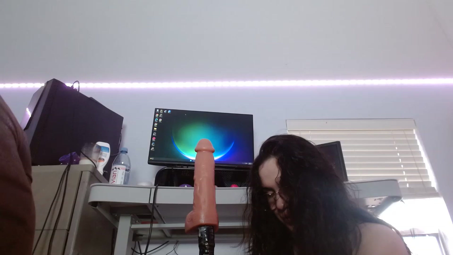 Gallery image thumbnail from BunnyNextDoor's myfreecams stream on, 03/09/2023, 18:14 image 17 of 20