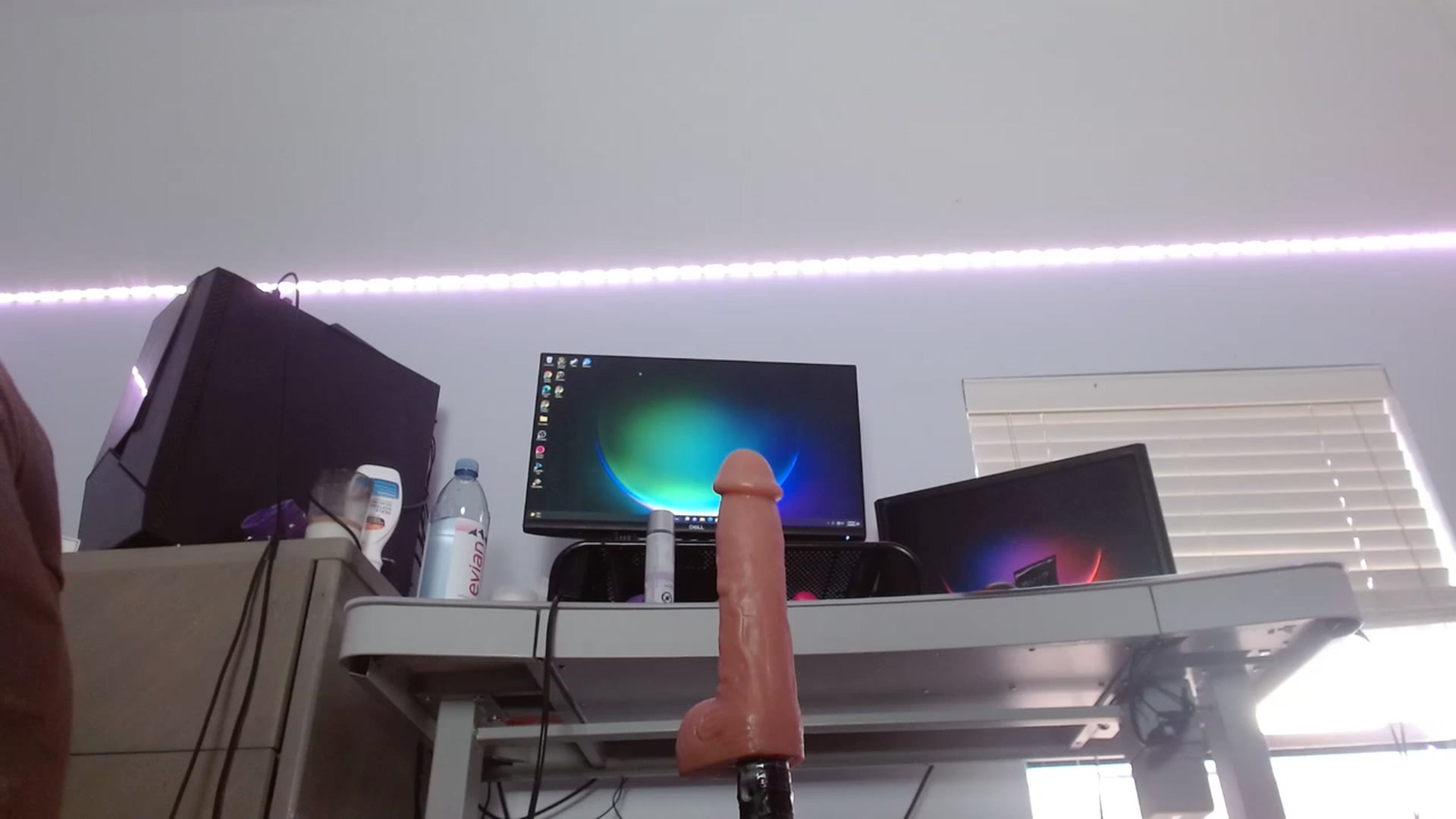 Gallery image thumbnail from BunnyNextDoor's myfreecams stream on, 03/09/2023, 18:14 image 19 of 20