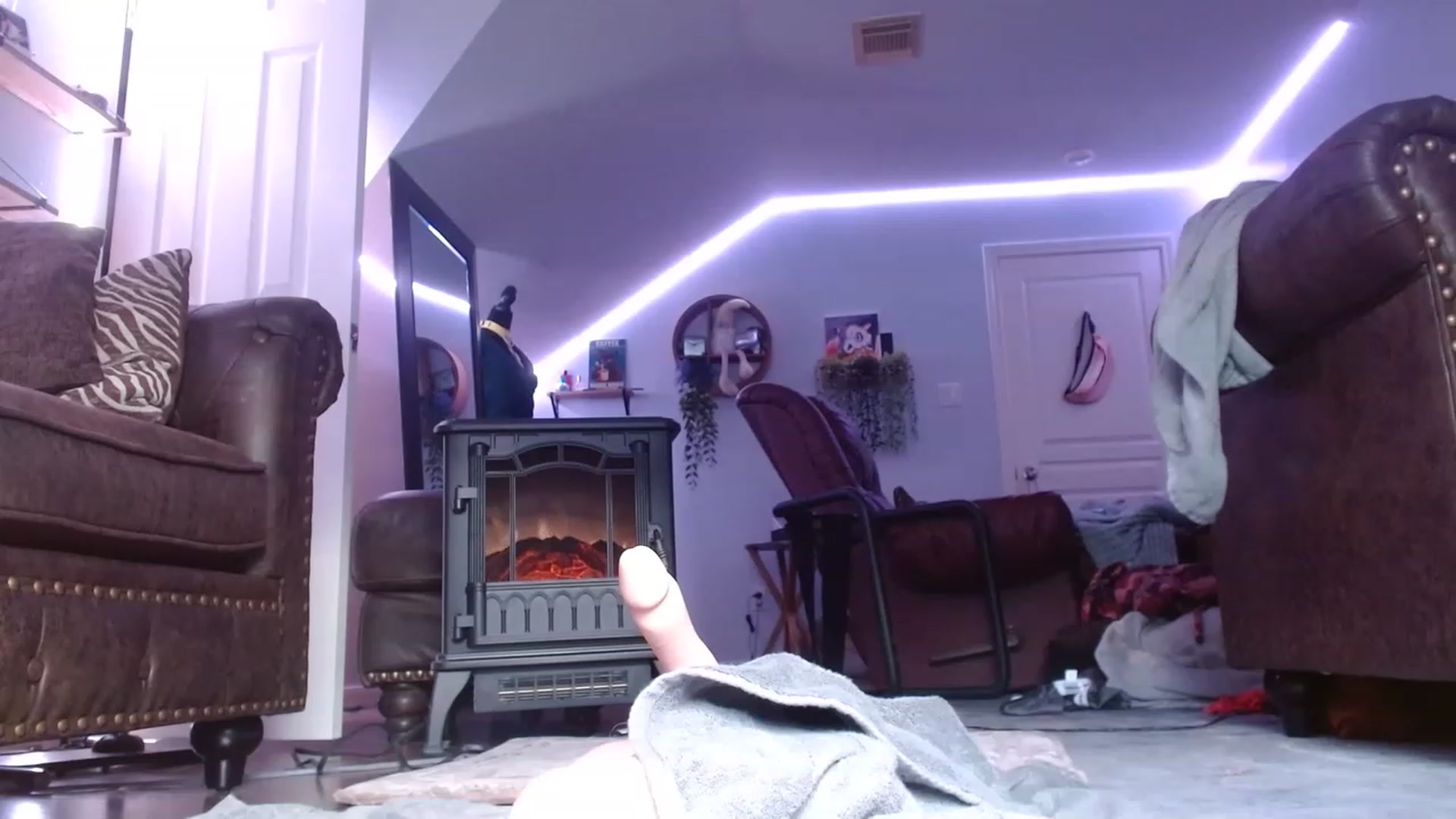 Gallery image thumbnail from BunnyNextDoor's myfreecams stream on, 03/10/2023, 21:24 image 20 of 20